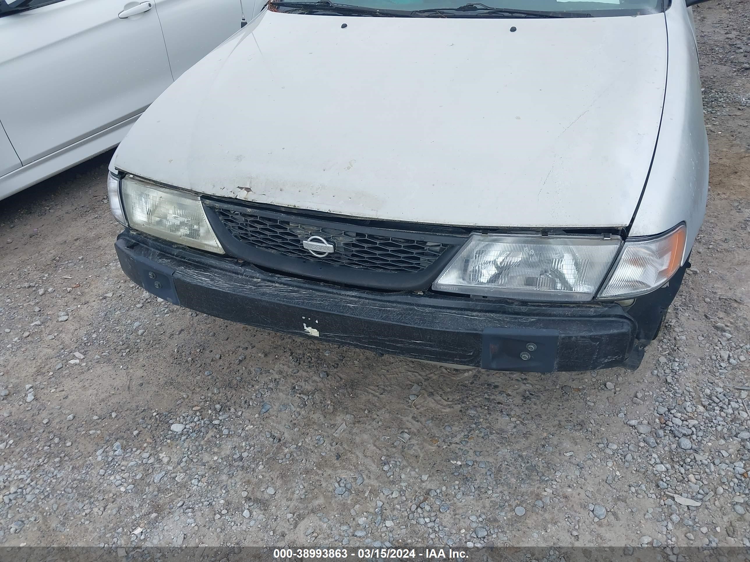 Photo 5 VIN: 1N4AB41D1WC749250 - NISSAN SENTRA 