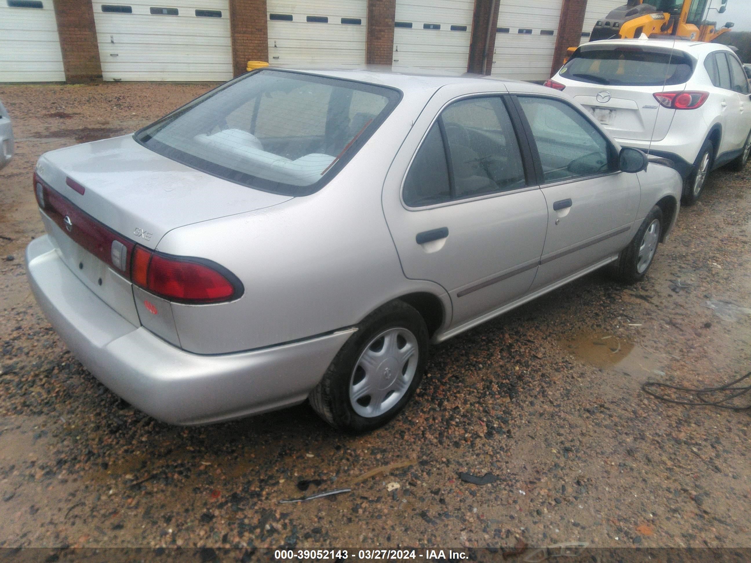 Photo 3 VIN: 1N4AB41D6WC749633 - NISSAN SENTRA 