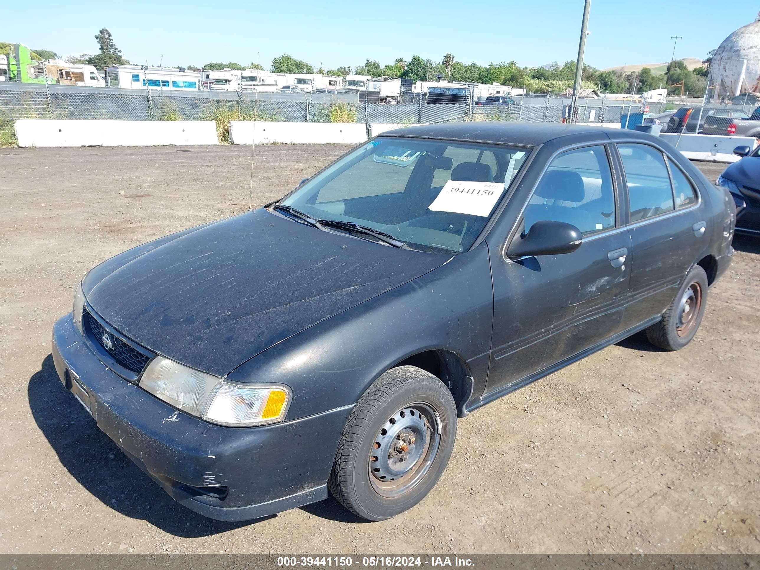 Photo 1 VIN: 1N4AB41D6WC756128 - NISSAN SENTRA 