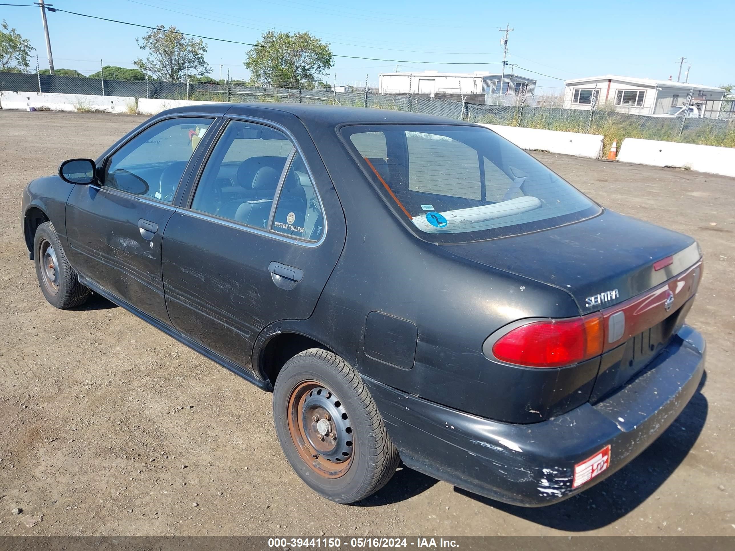 Photo 2 VIN: 1N4AB41D6WC756128 - NISSAN SENTRA 