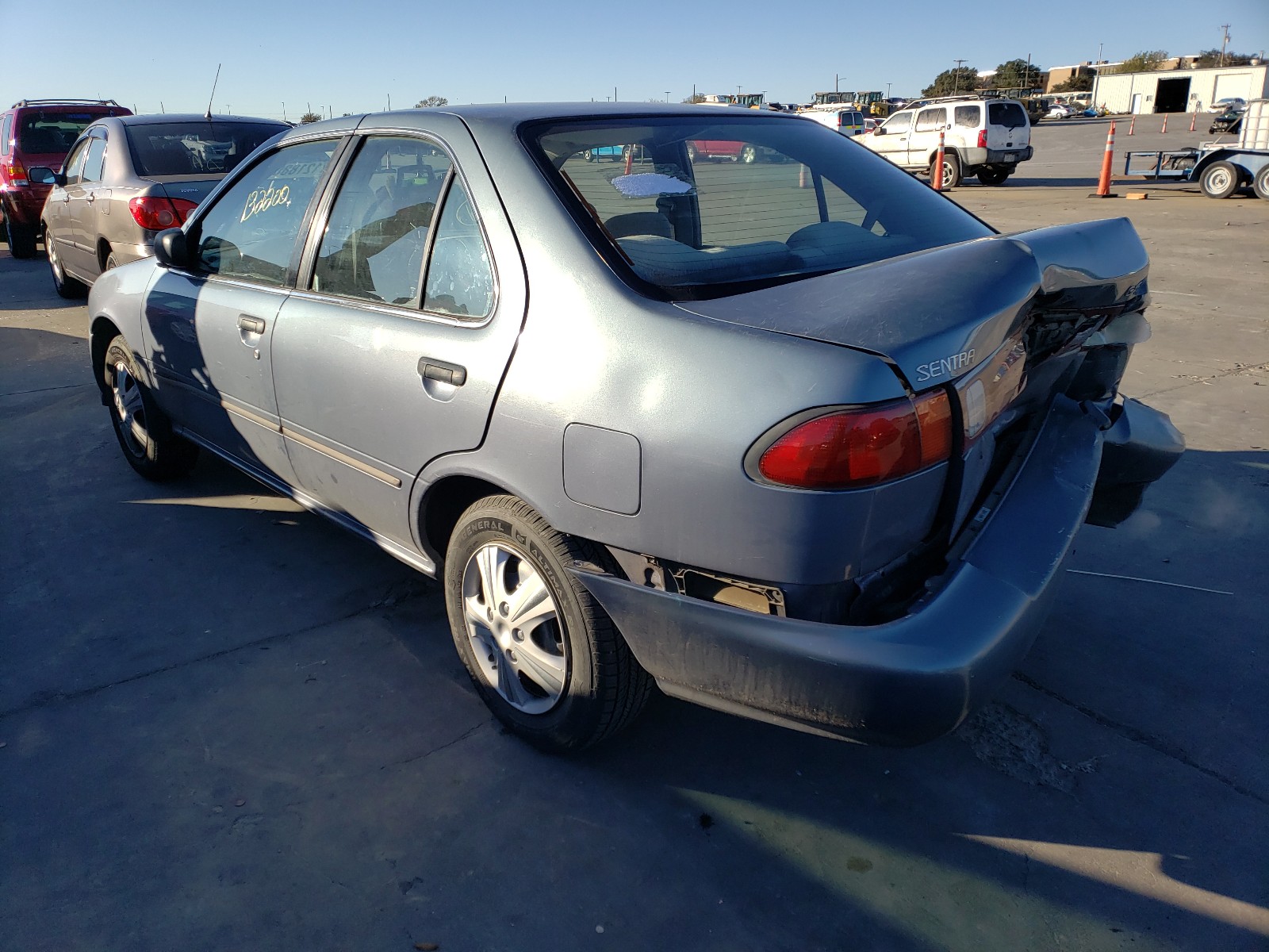 Photo 2 VIN: 1N4AB41D7WC745333 - NISSAN SENTRA E 