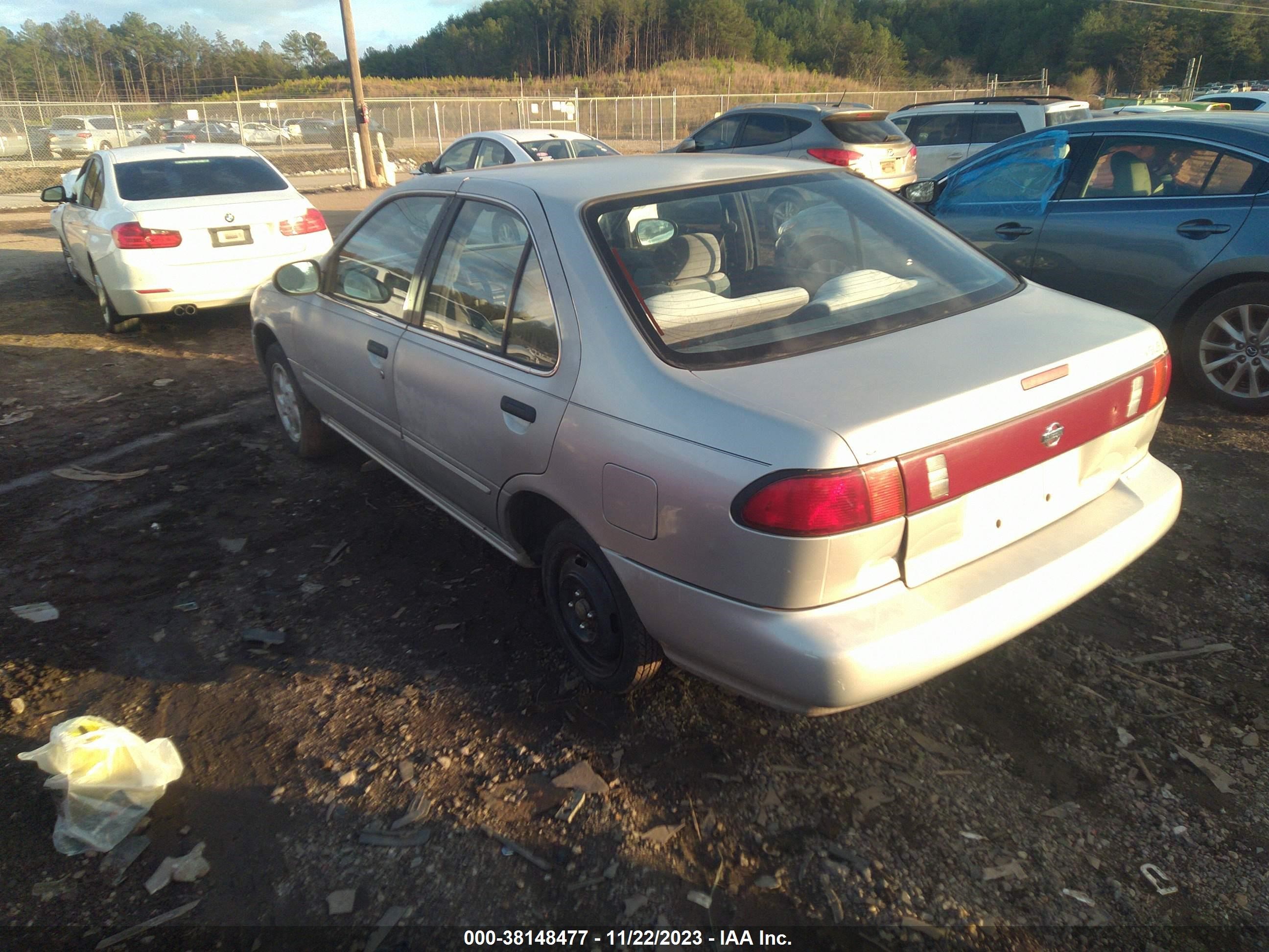 Photo 2 VIN: 1N4AB41DXVC733255 - NISSAN SENTRA 