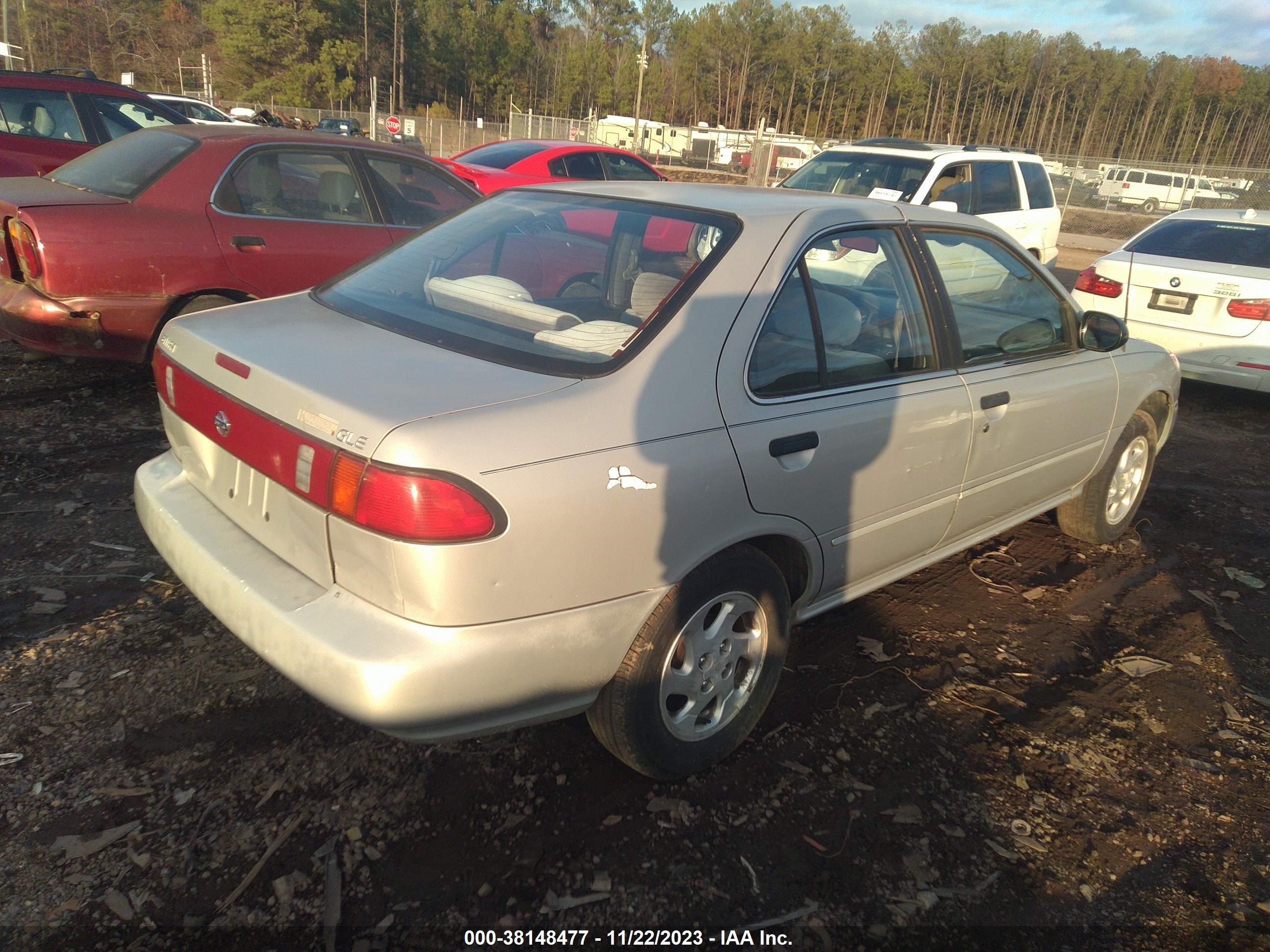 Photo 3 VIN: 1N4AB41DXVC733255 - NISSAN SENTRA 