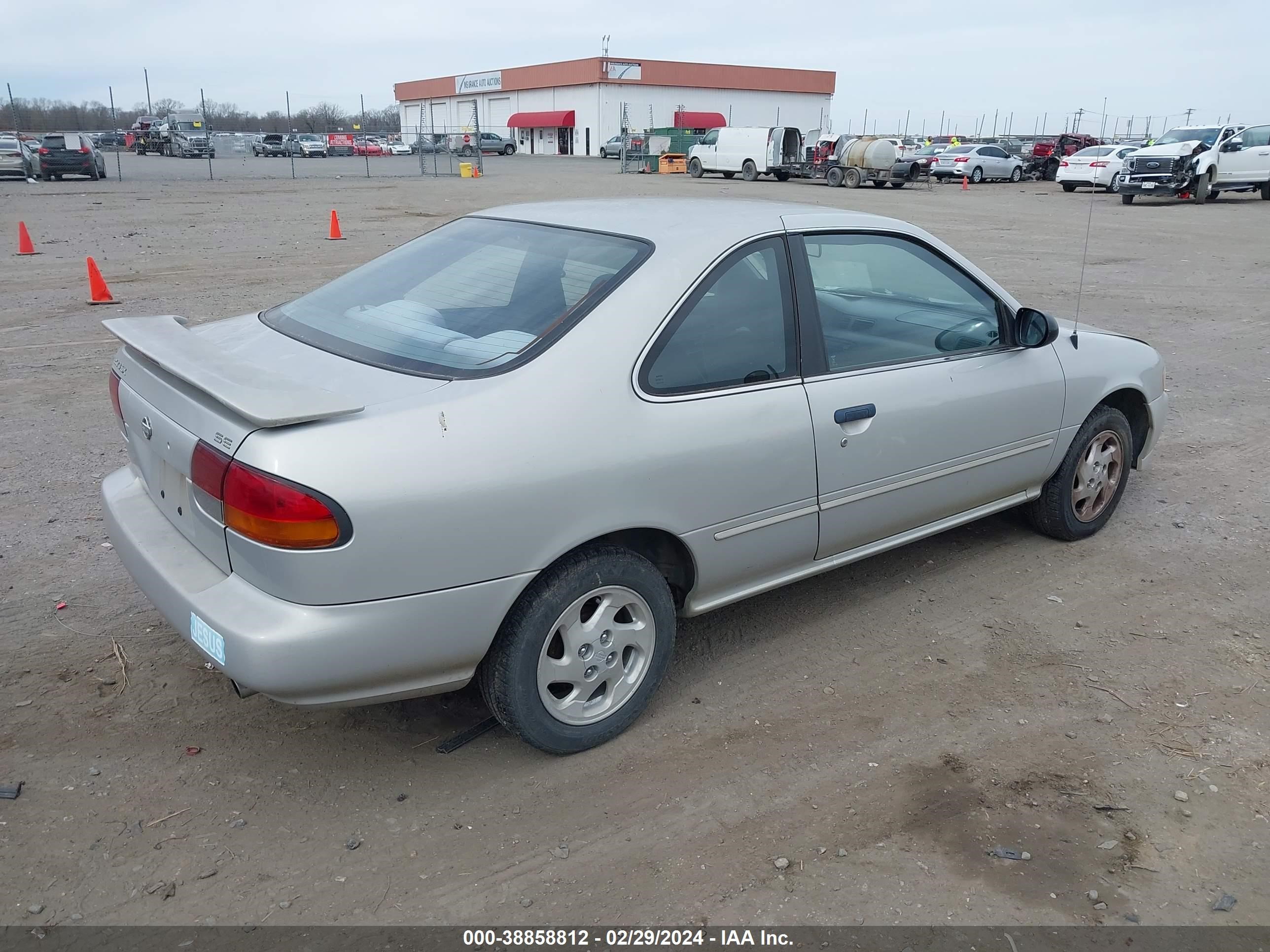 Photo 3 VIN: 1N4AB42D1SC531849 - NISSAN 200SX 