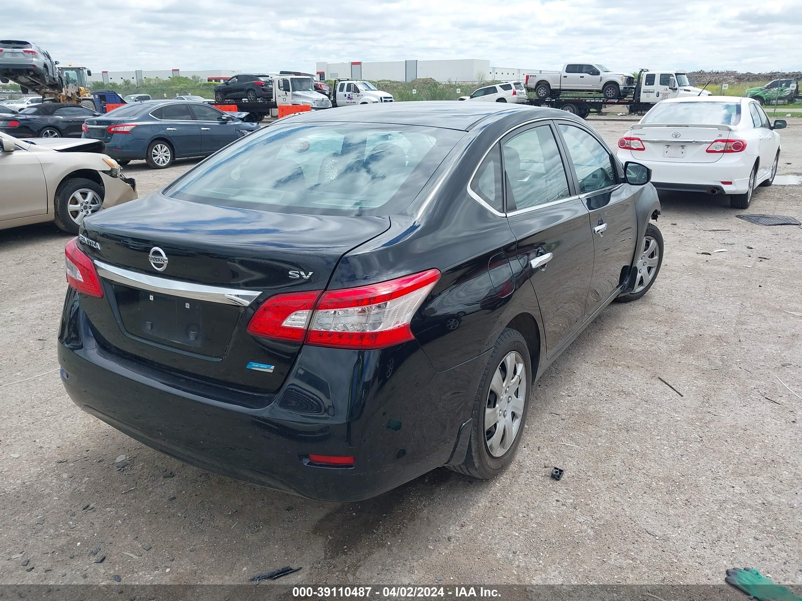 Photo 3 VIN: 1N4AB7AP7DN900993 - NISSAN SENTRA 