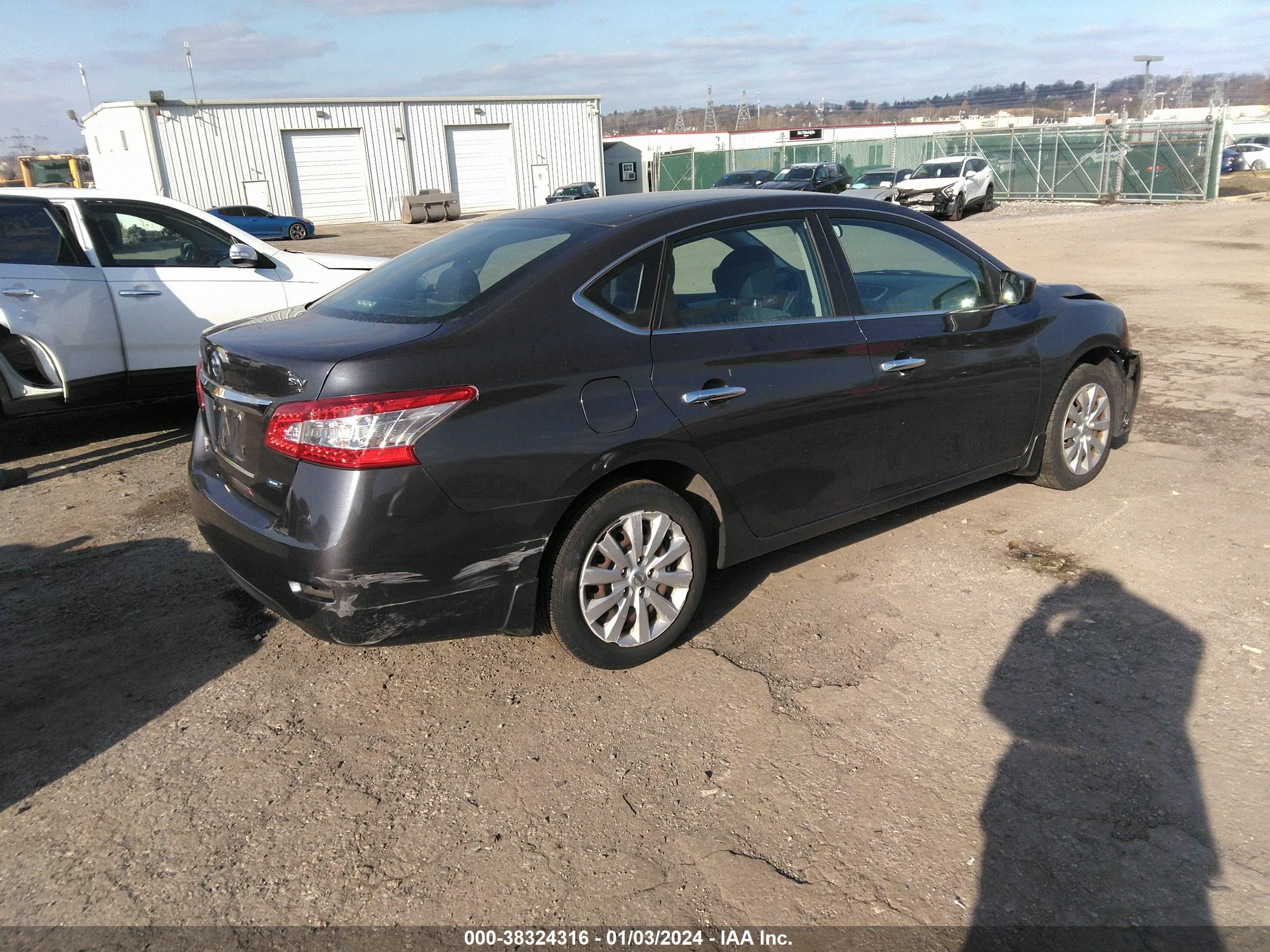 Photo 3 VIN: 1N4AB7AP7EN855667 - NISSAN SENTRA 