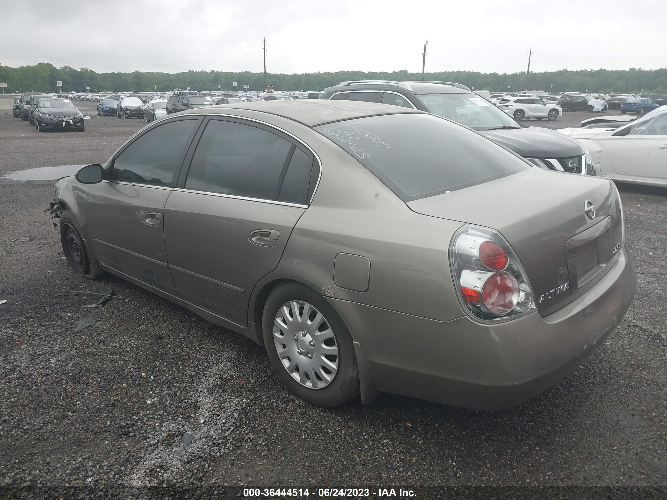 Photo 2 VIN: 1N4AL11D15C144607 - NISSAN ALTIMA 