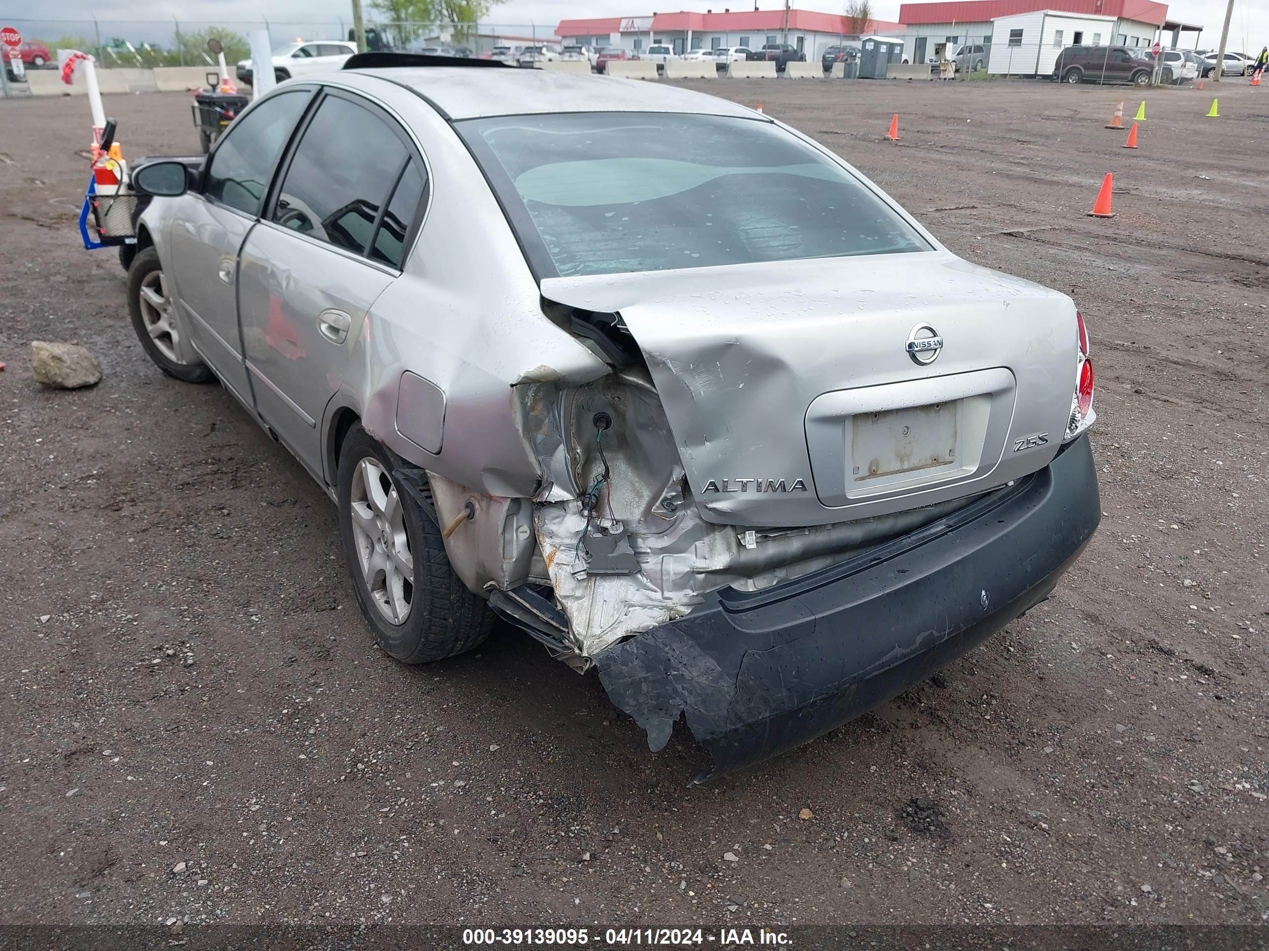 Photo 2 VIN: 1N4AL11D15N450386 - NISSAN ALTIMA 