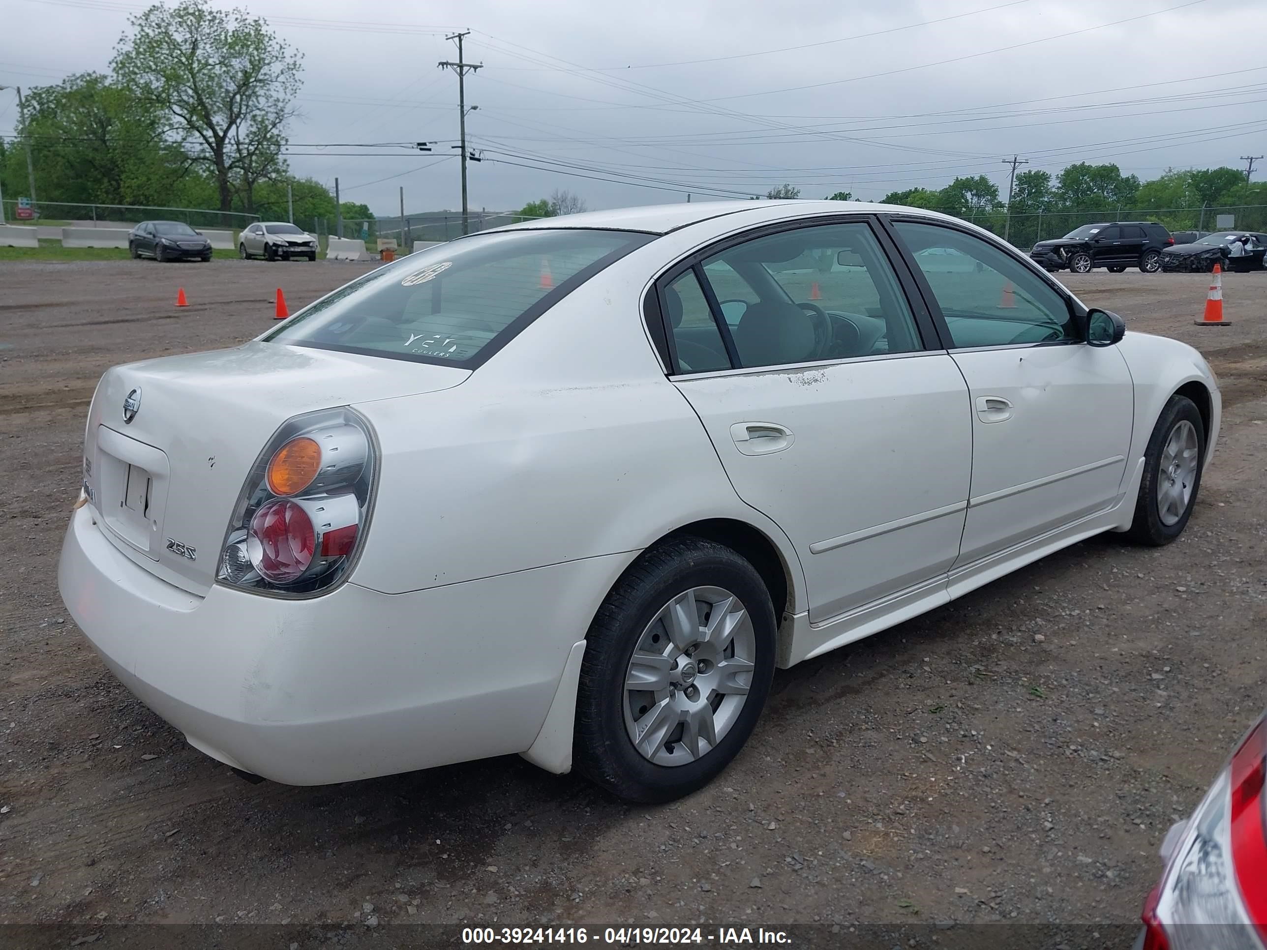 Photo 3 VIN: 1N4AL11D24C159406 - NISSAN ALTIMA 