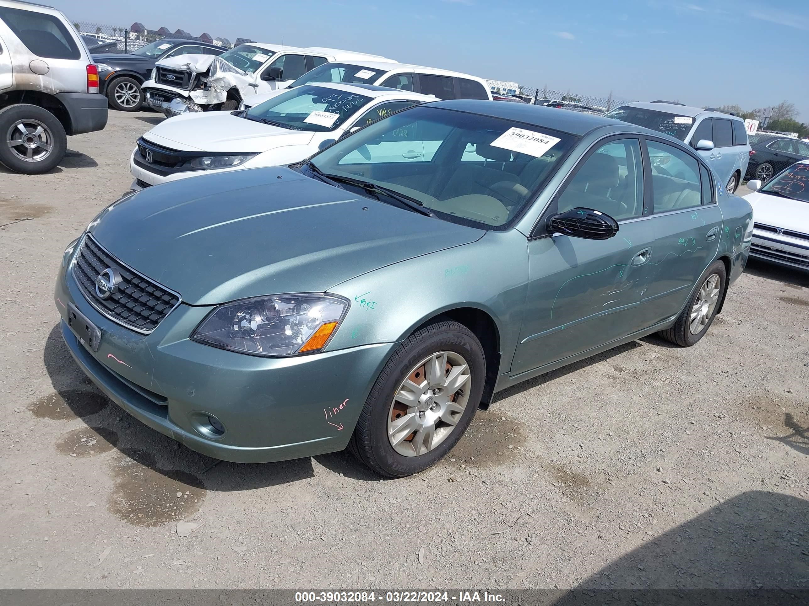 Photo 1 VIN: 1N4AL11D25C196327 - NISSAN ALTIMA 