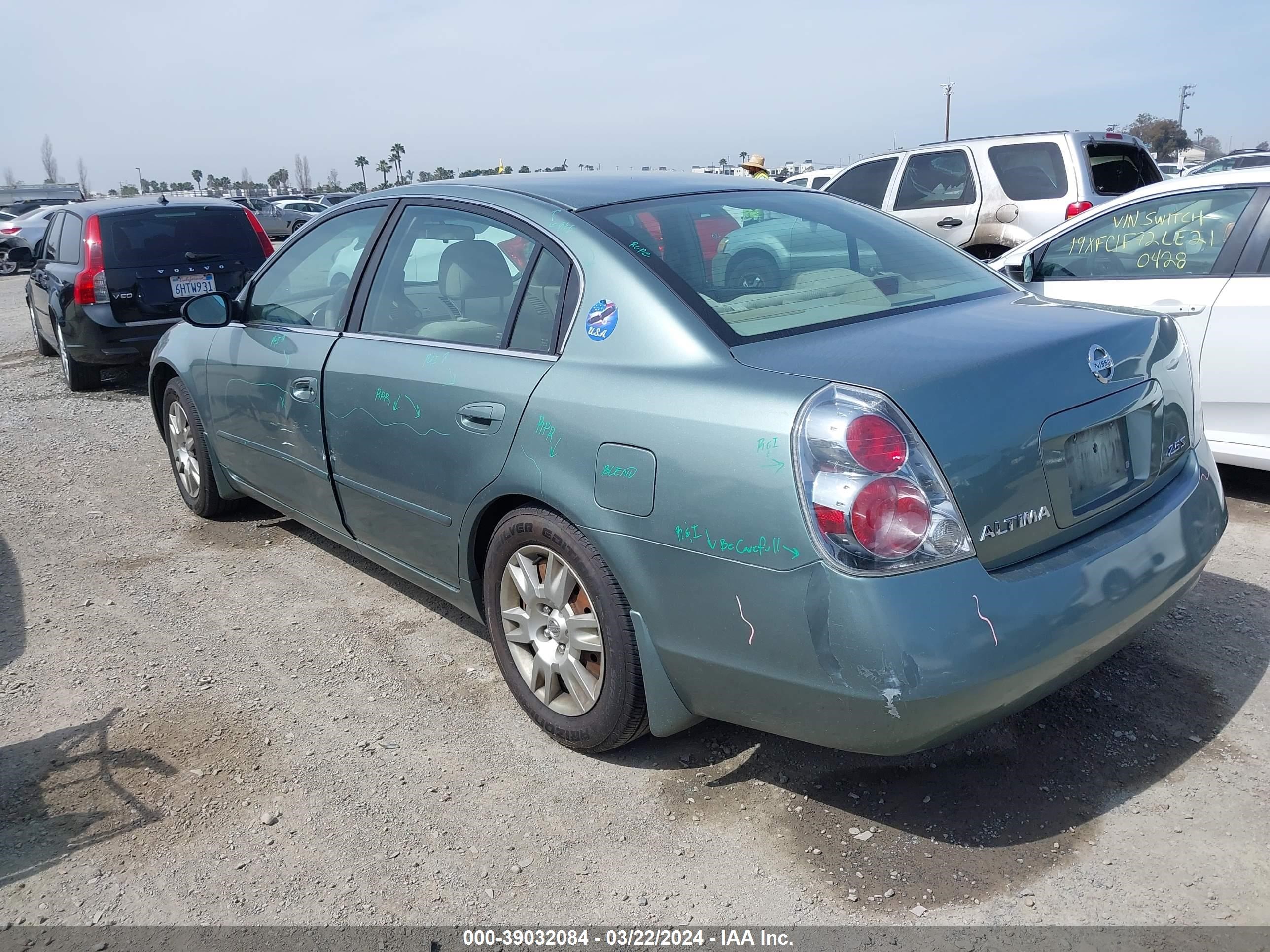 Photo 2 VIN: 1N4AL11D25C196327 - NISSAN ALTIMA 