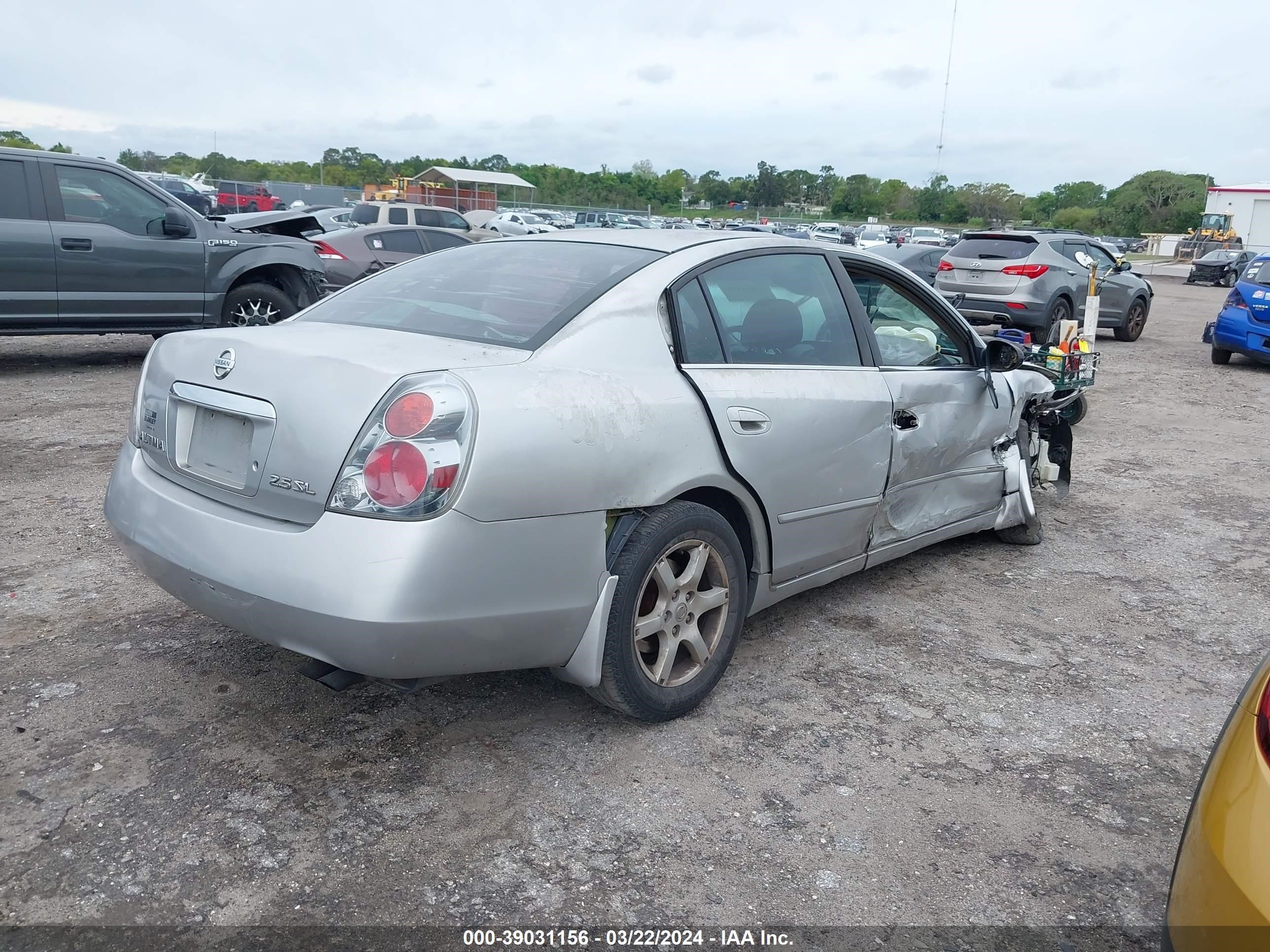 Photo 3 VIN: 1N4AL11D25C198983 - NISSAN ALTIMA 