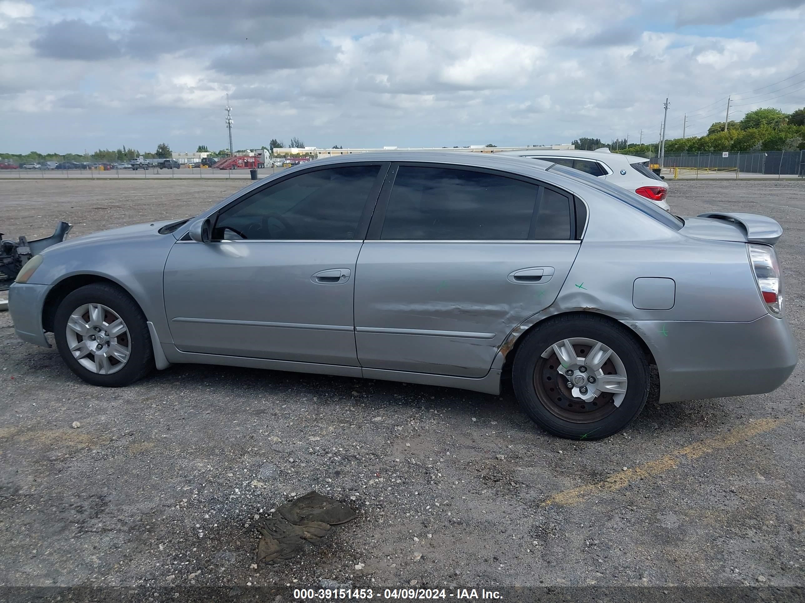 Photo 5 VIN: 1N4AL11D25C334402 - NISSAN ALTIMA 