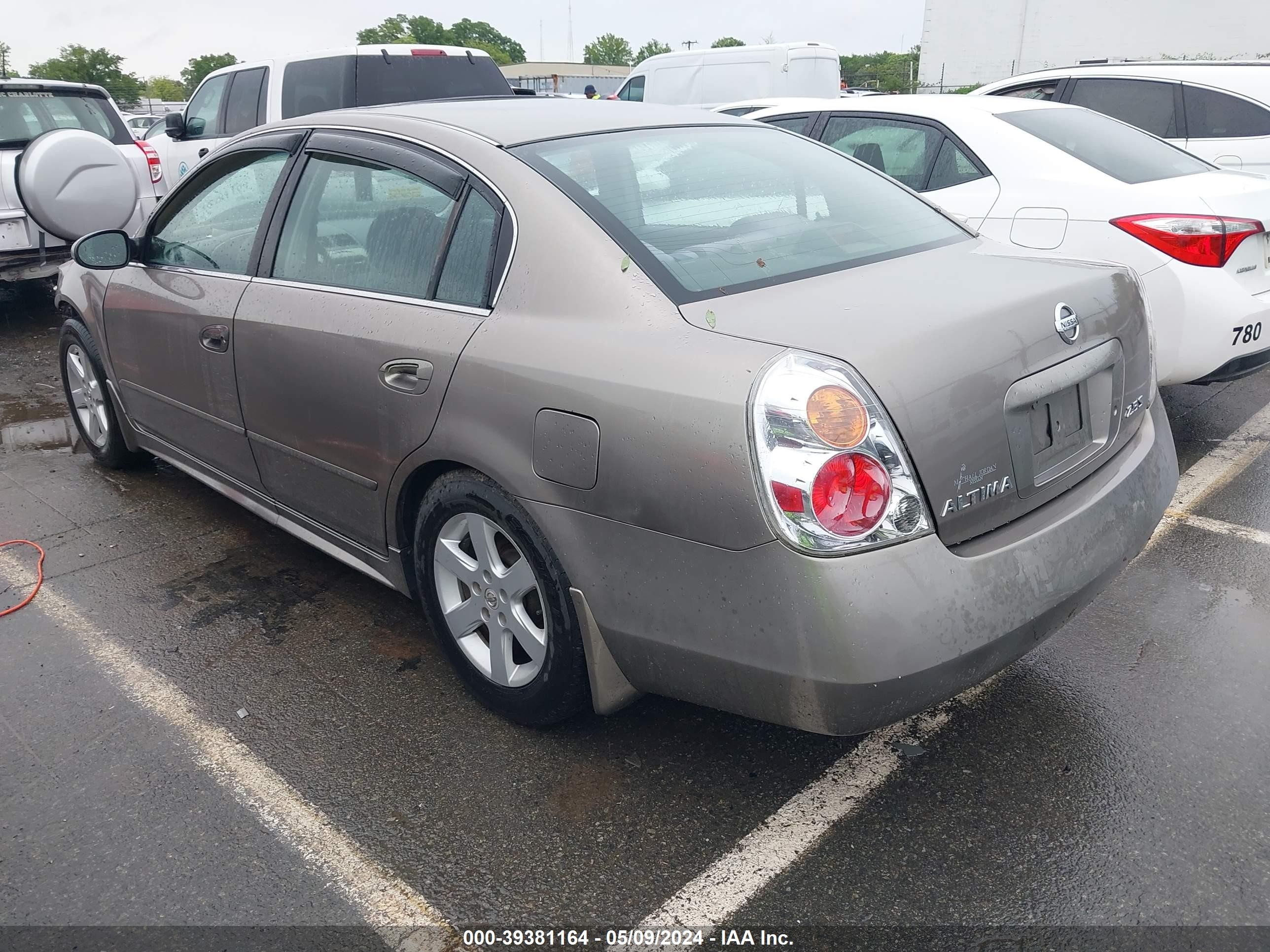 Photo 2 VIN: 1N4AL11D33C238310 - NISSAN ALTIMA 