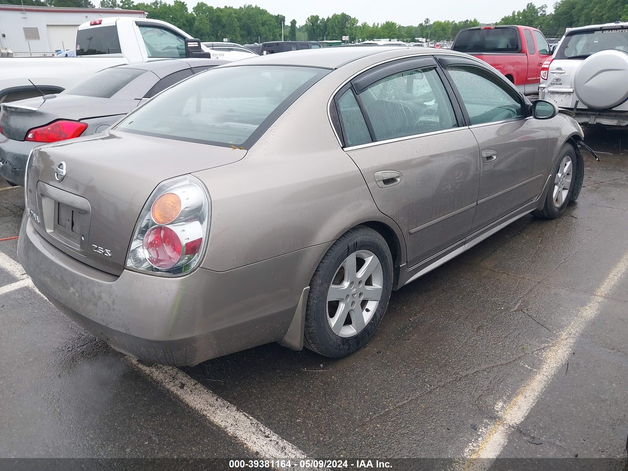 Photo 3 VIN: 1N4AL11D33C238310 - NISSAN ALTIMA 