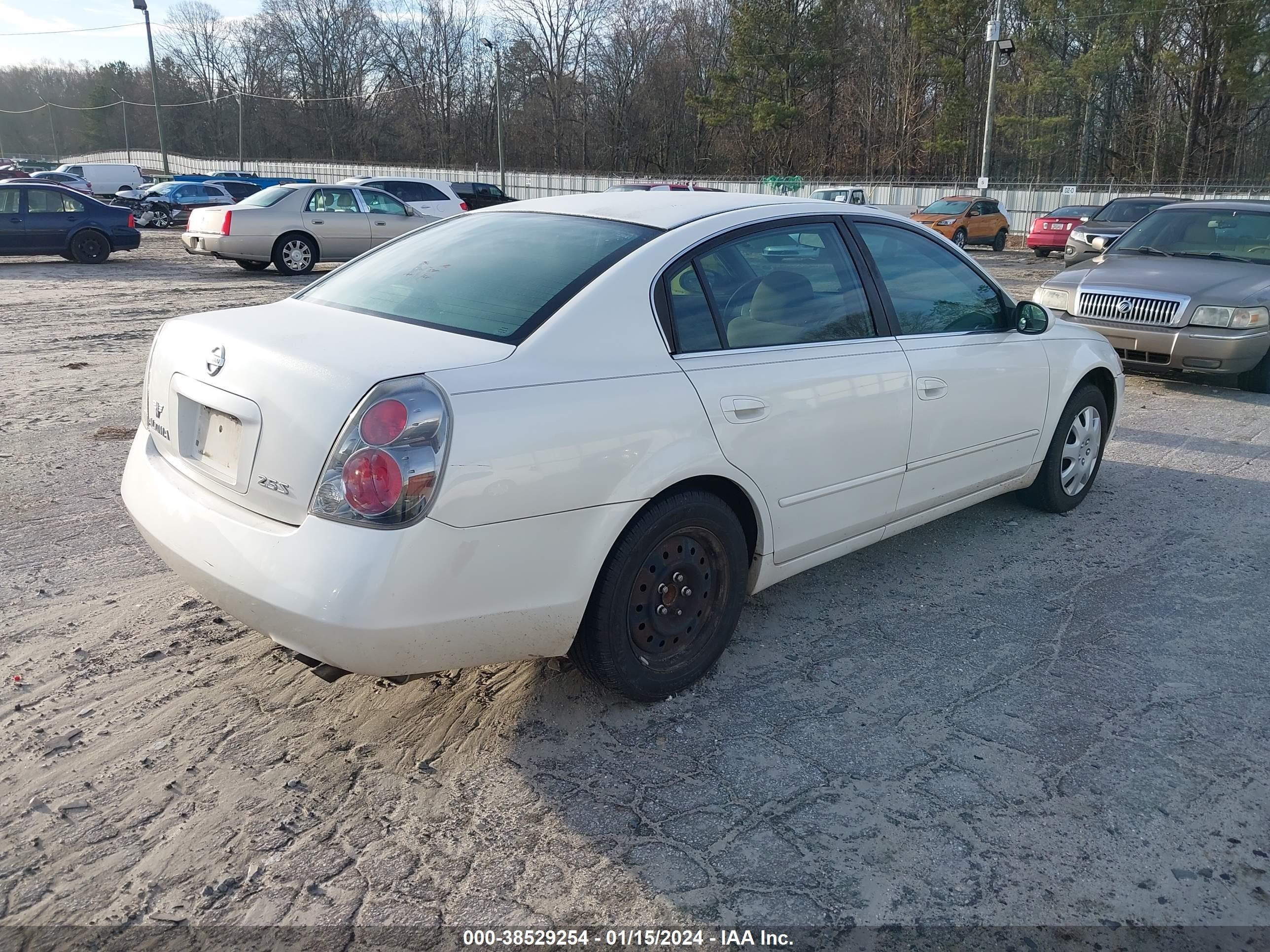 Photo 3 VIN: 1N4AL11D35C228864 - NISSAN ALTIMA 