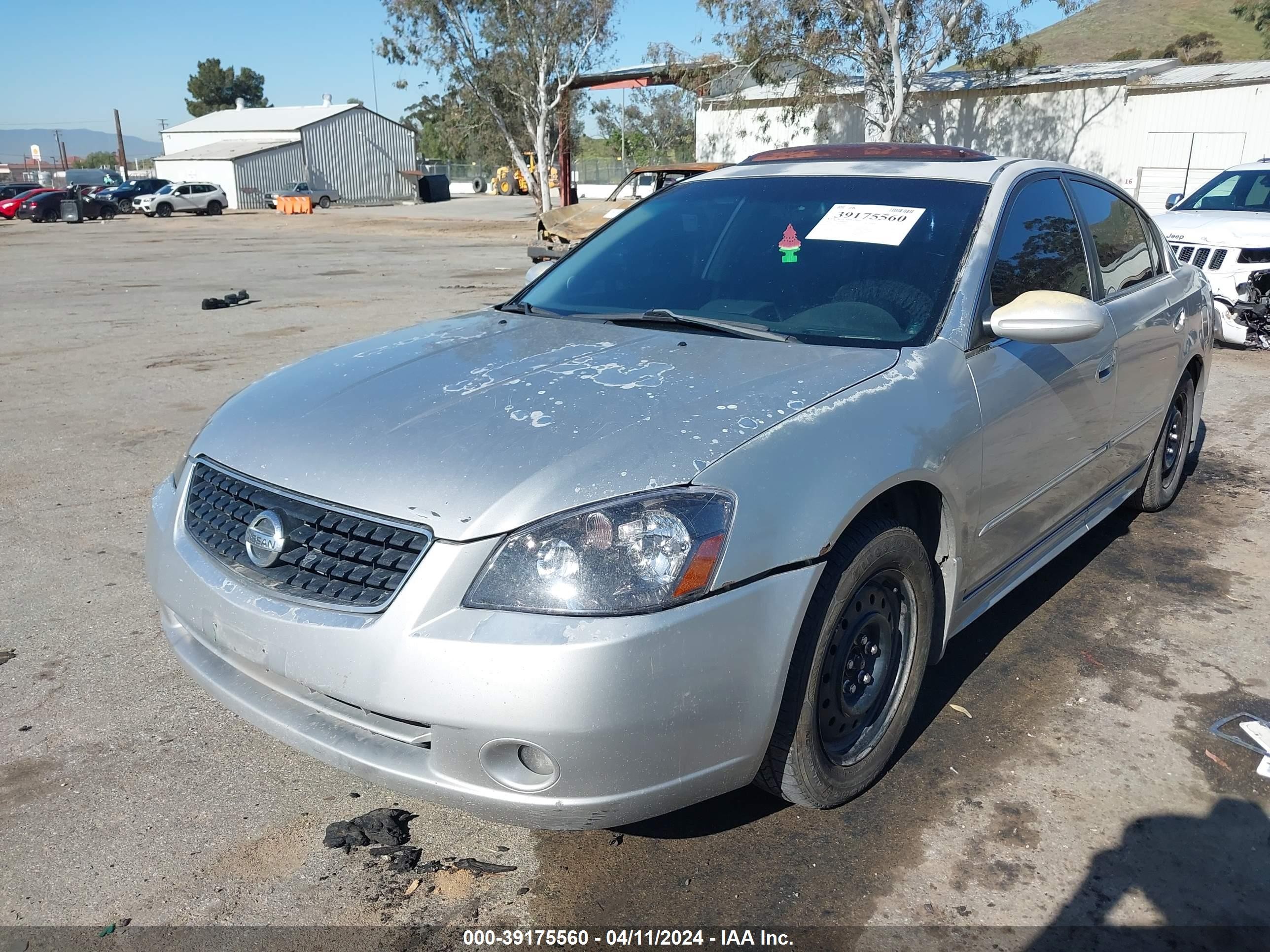 Photo 1 VIN: 1N4AL11D55C327864 - NISSAN ALTIMA 