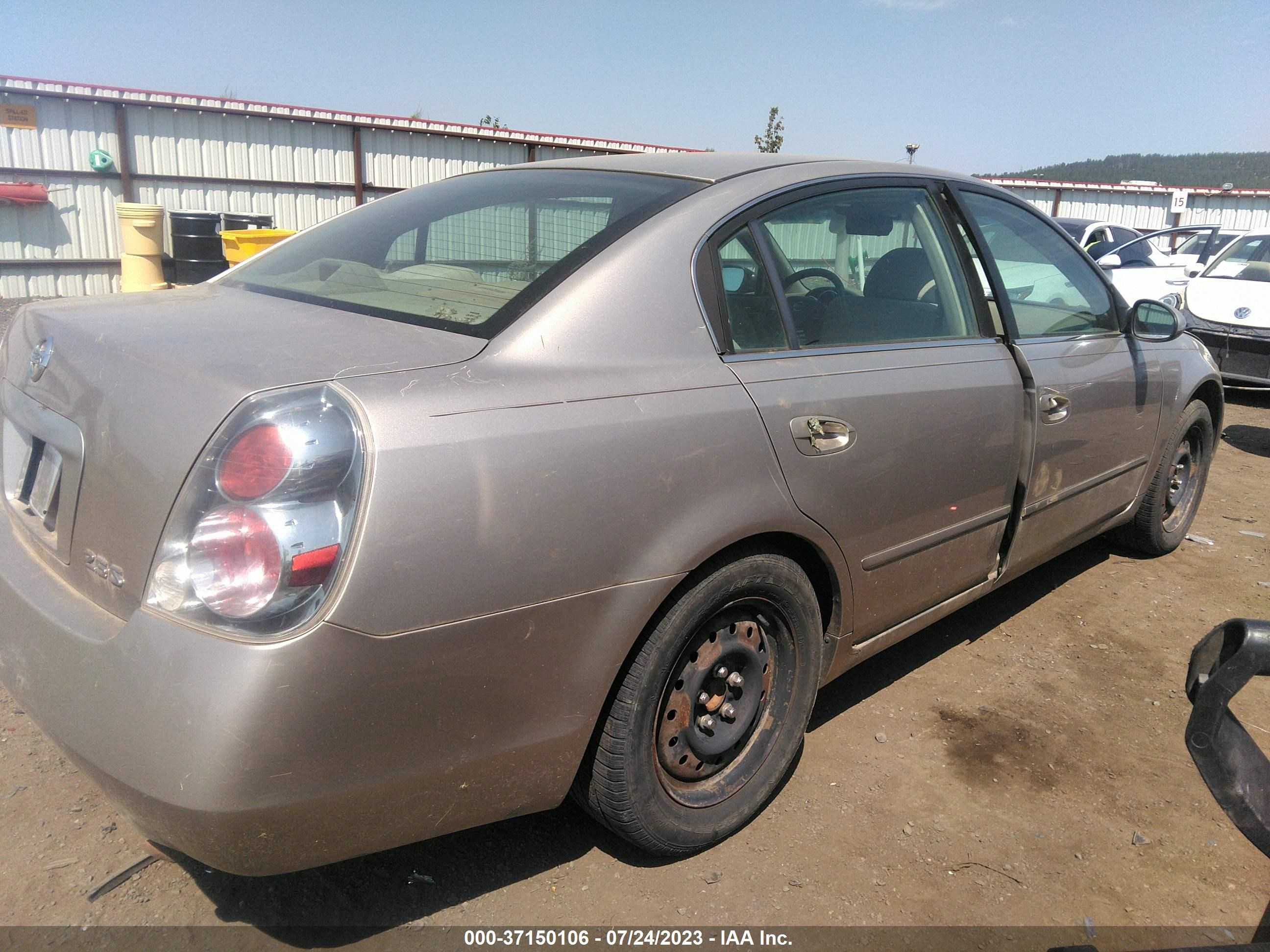 Photo 3 VIN: 1N4AL11D75C151755 - NISSAN ALTIMA 