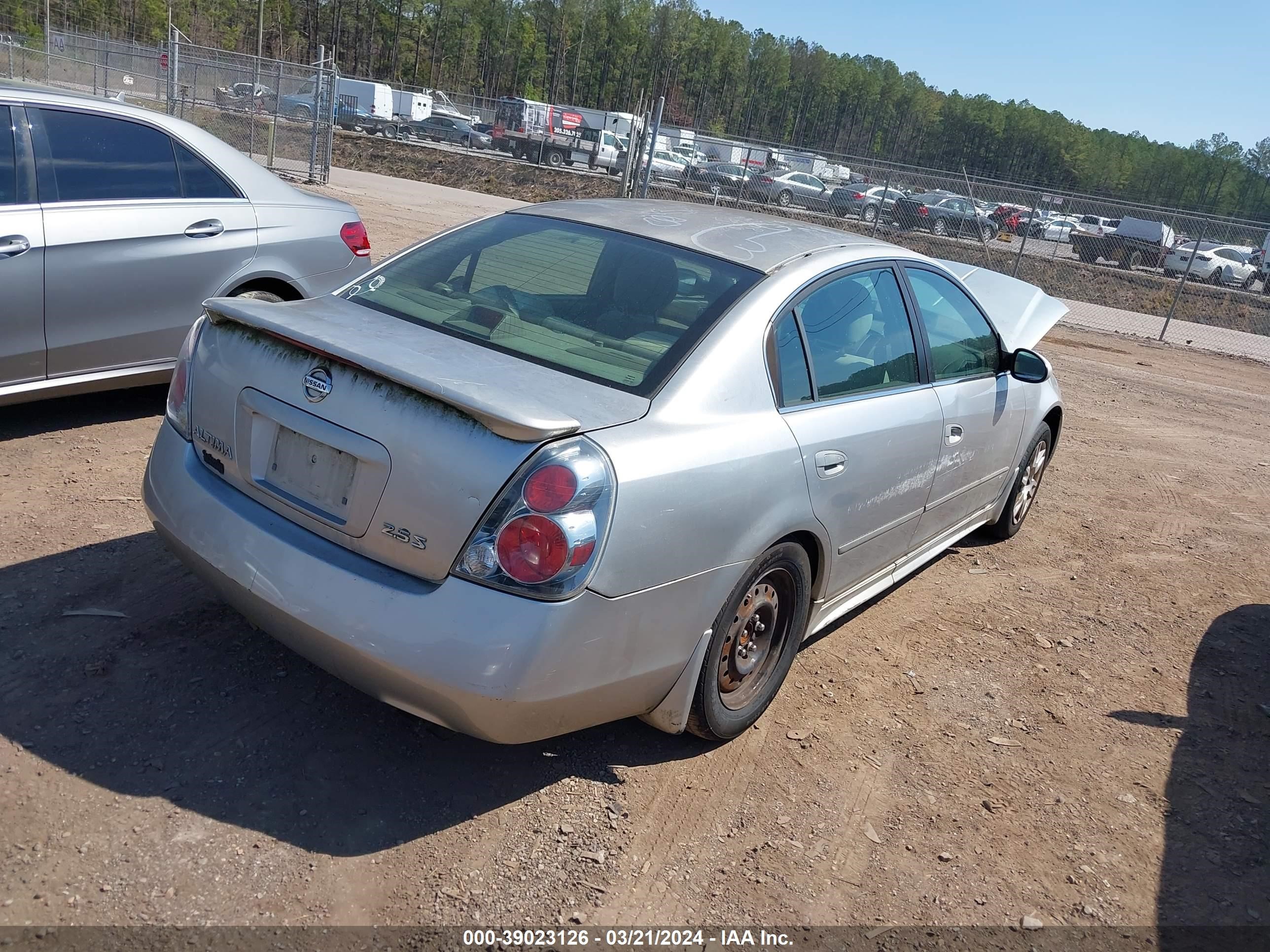 Photo 3 VIN: 1N4AL11D75C388150 - NISSAN ALTIMA 