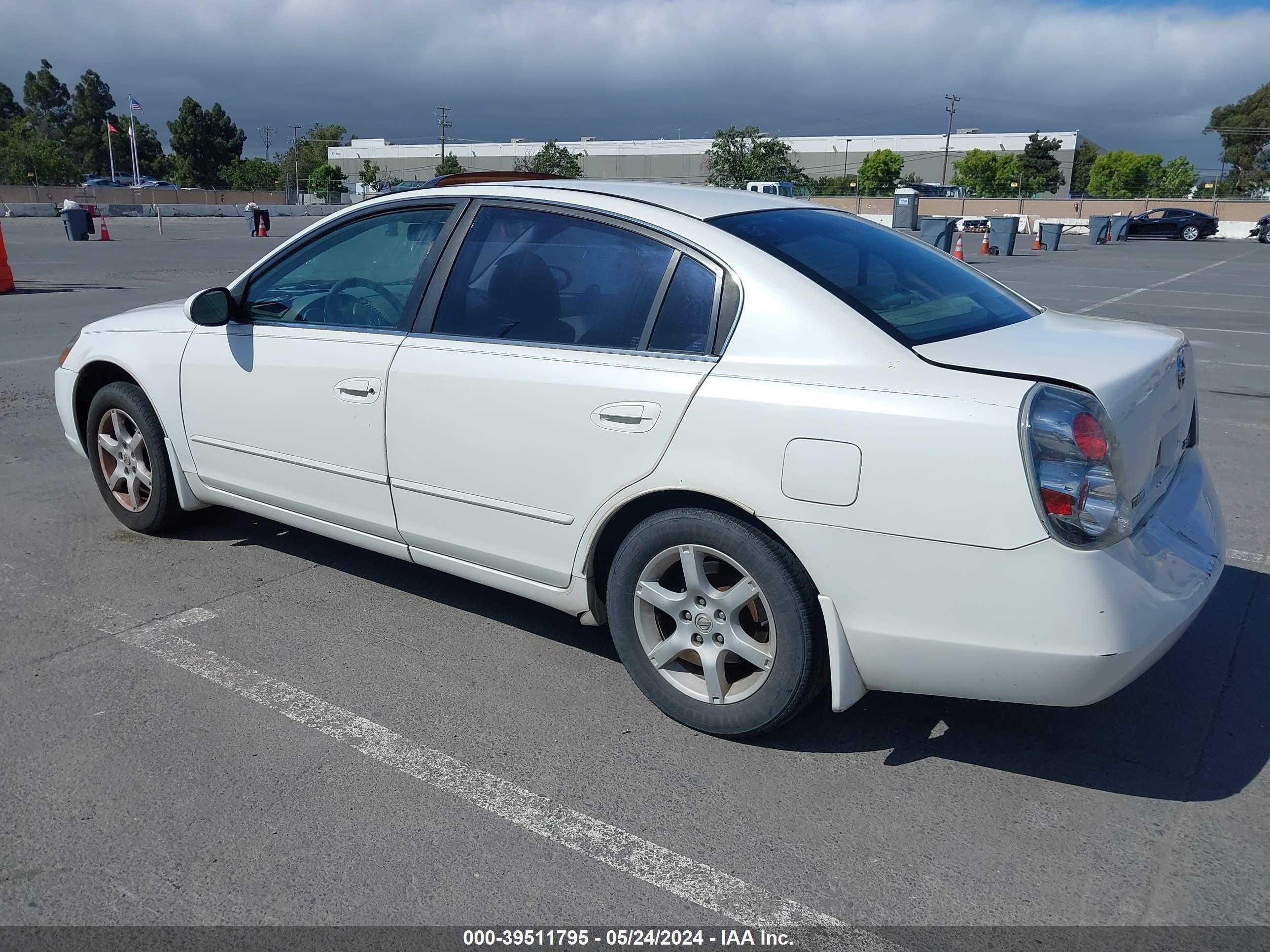 Photo 2 VIN: 1N4AL11D86C237044 - NISSAN ALTIMA 