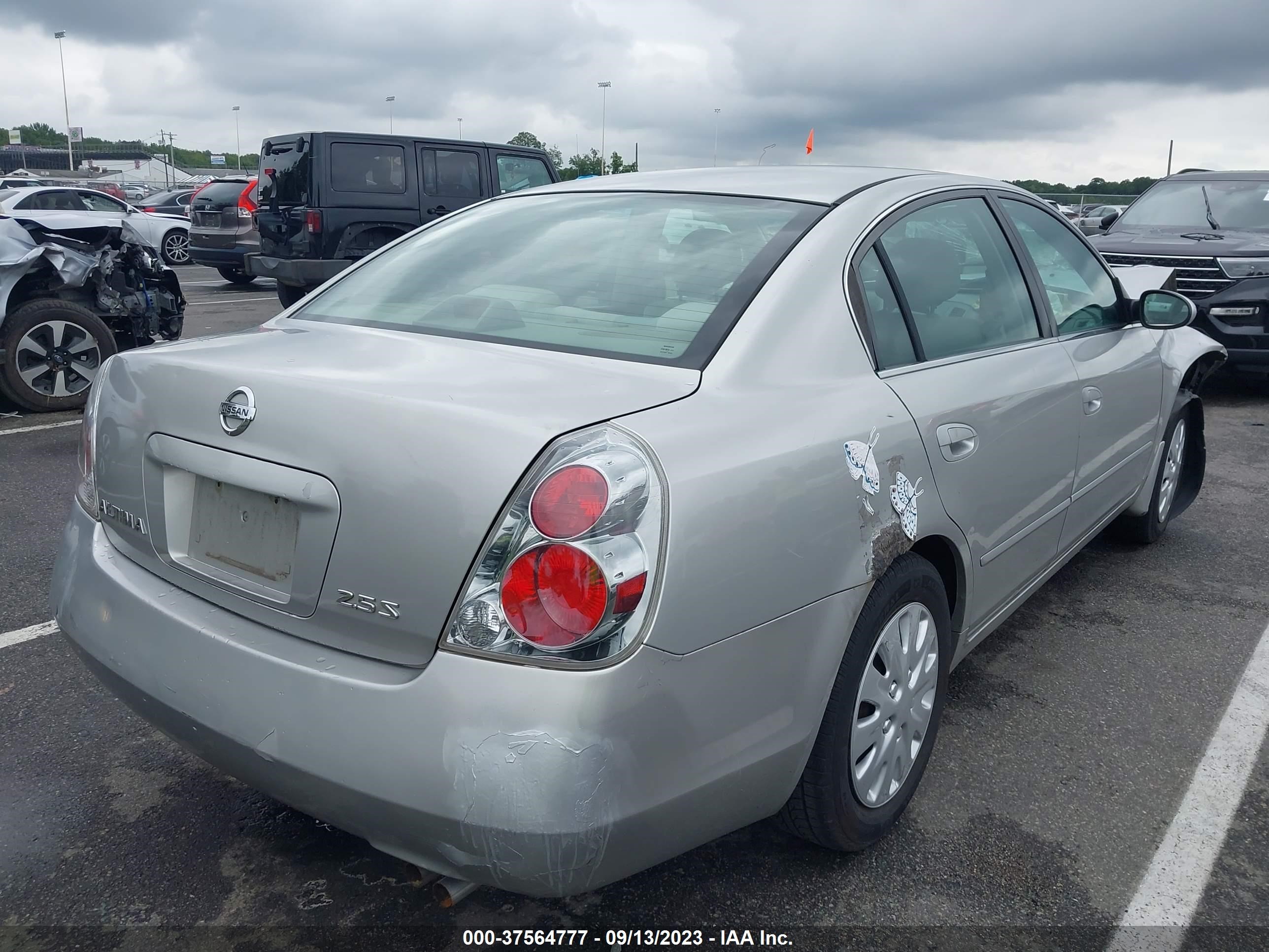 Photo 3 VIN: 1N4AL11DX5C102193 - NISSAN ALTIMA 