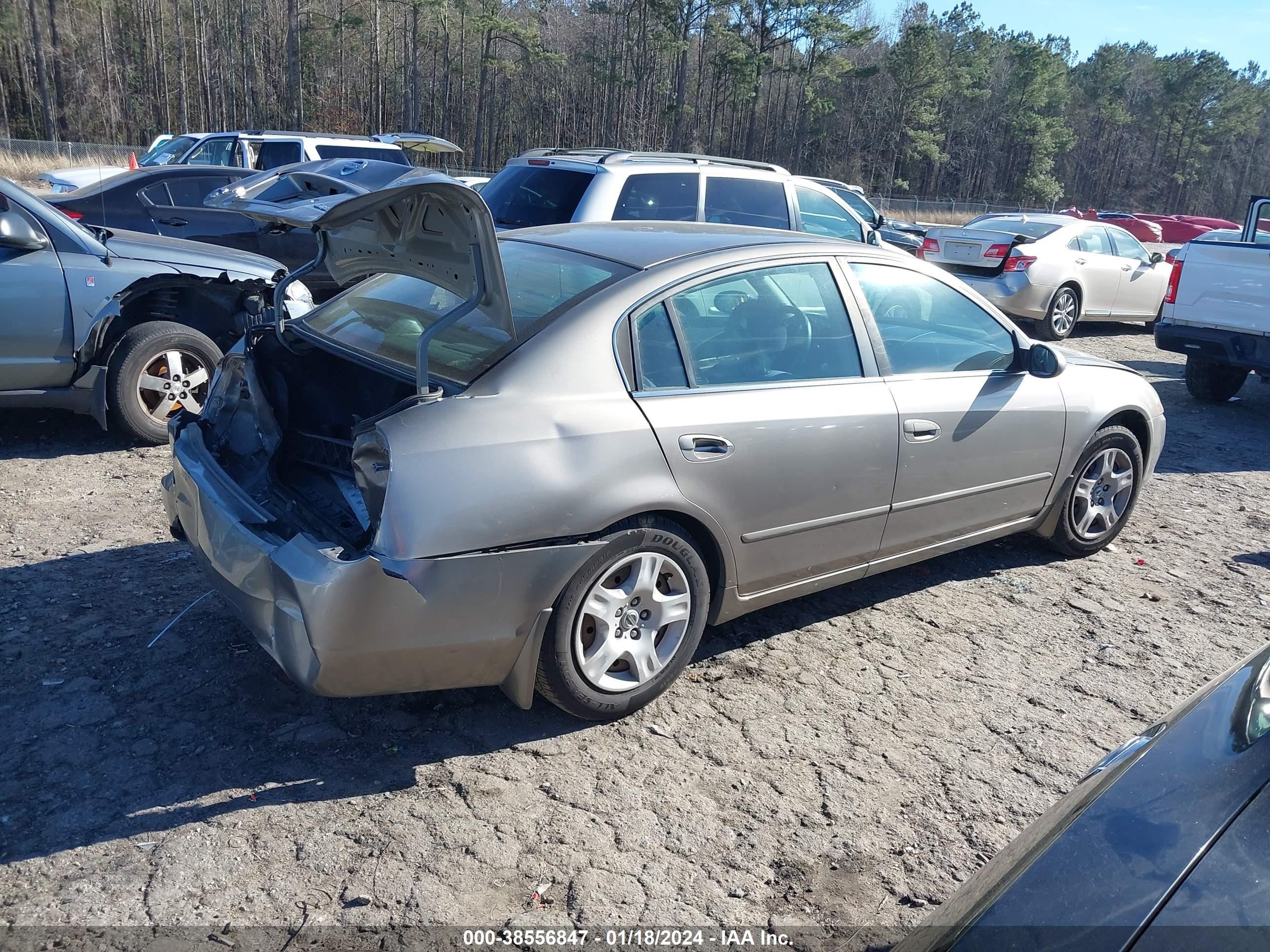 Photo 3 VIN: 1N4AL11E24C176568 - NISSAN ALTIMA 