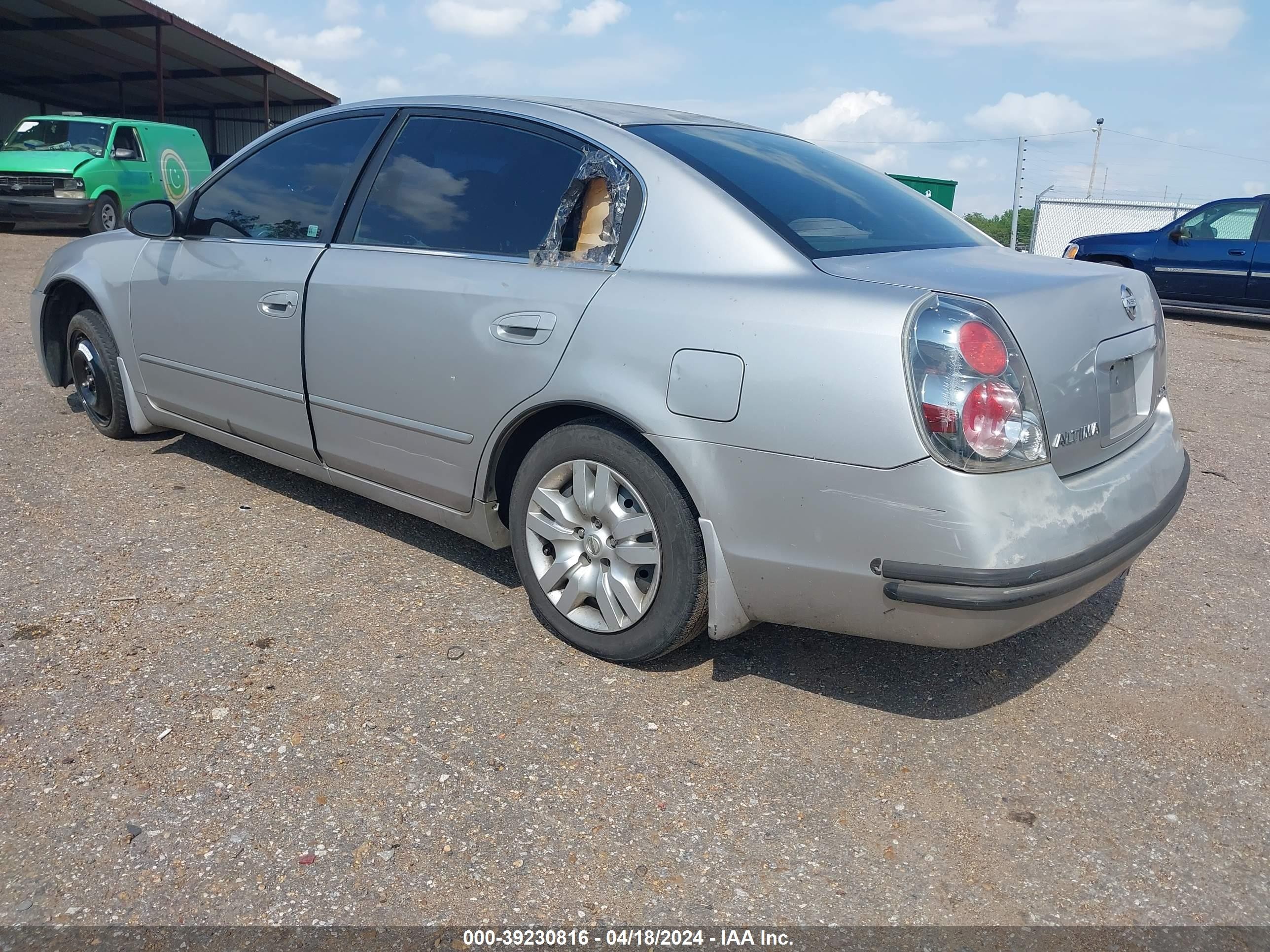 Photo 2 VIN: 1N4AL11E25N426302 - NISSAN ALTIMA 