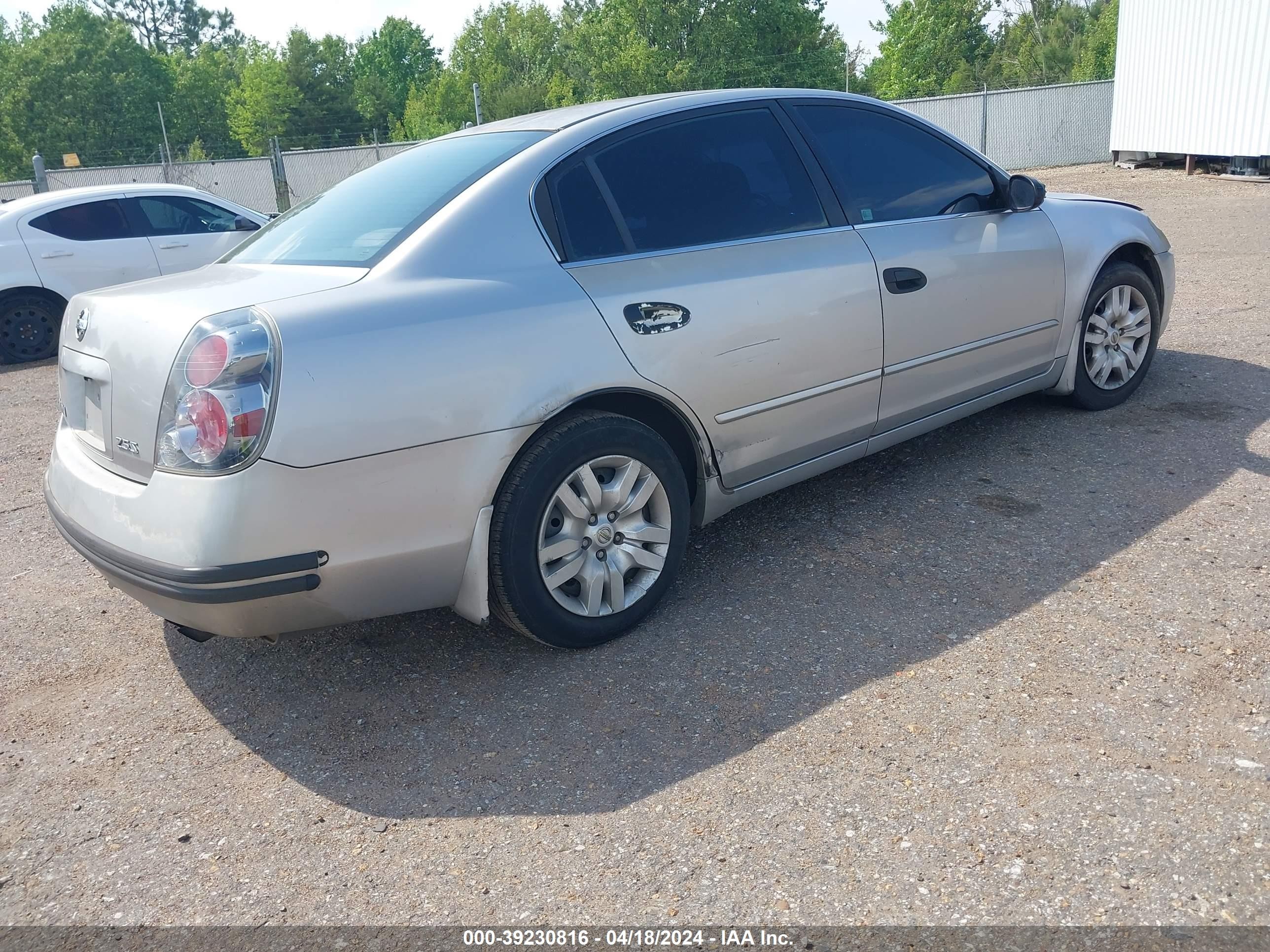 Photo 3 VIN: 1N4AL11E25N426302 - NISSAN ALTIMA 