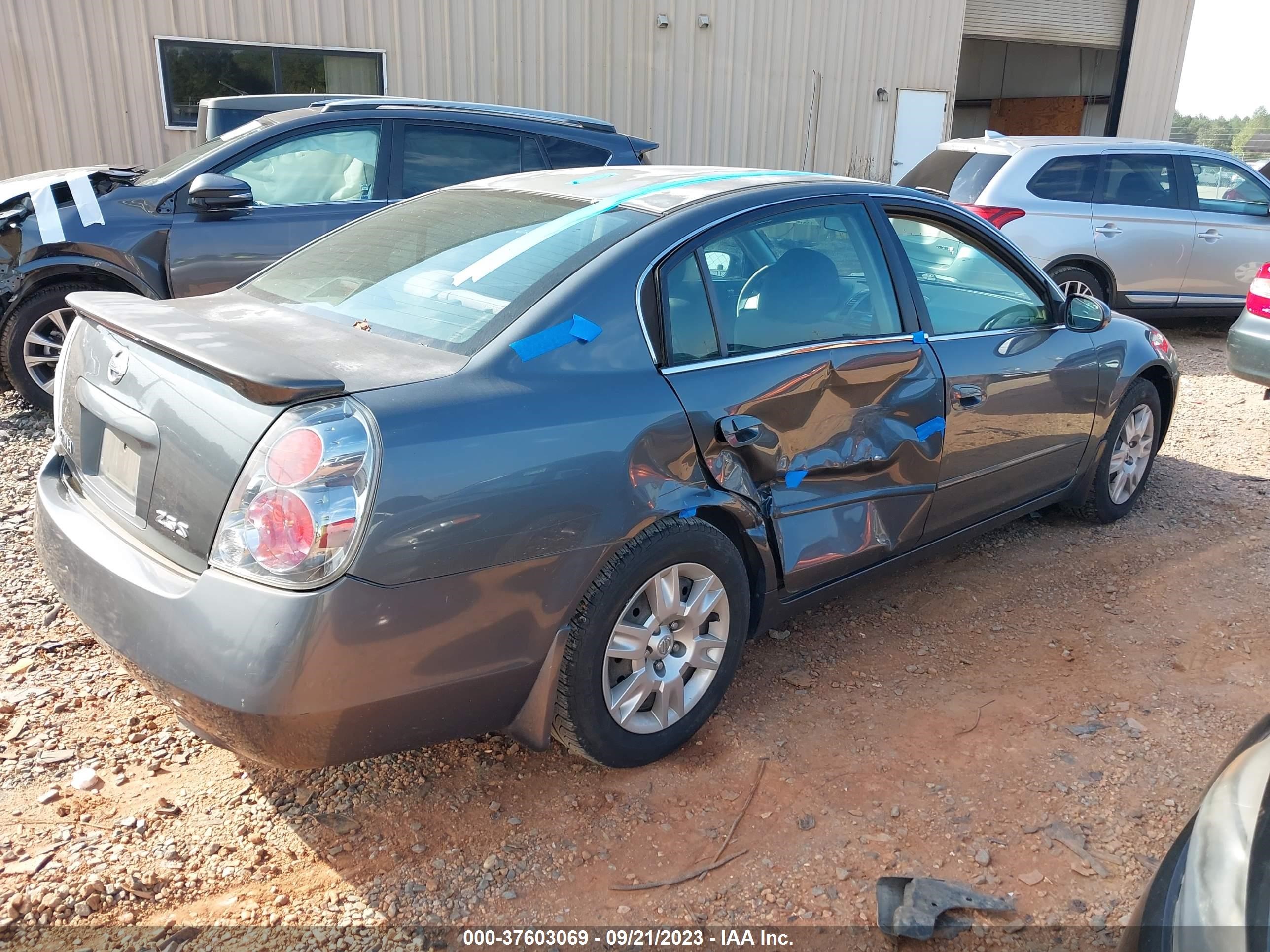 Photo 3 VIN: 1N4AL11E25N472633 - NISSAN ALTIMA 