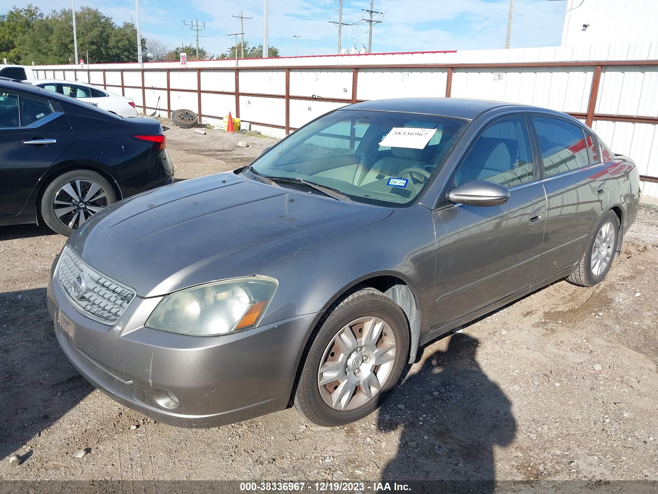 Photo 1 VIN: 1N4AL11E95N463895 - NISSAN ALTIMA 