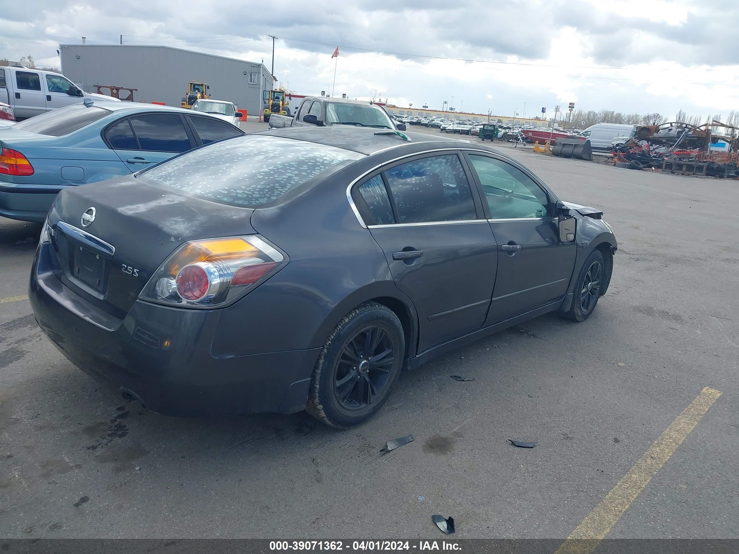 Photo 3 VIN: 1N4AL21E18C240207 - NISSAN ALTIMA 