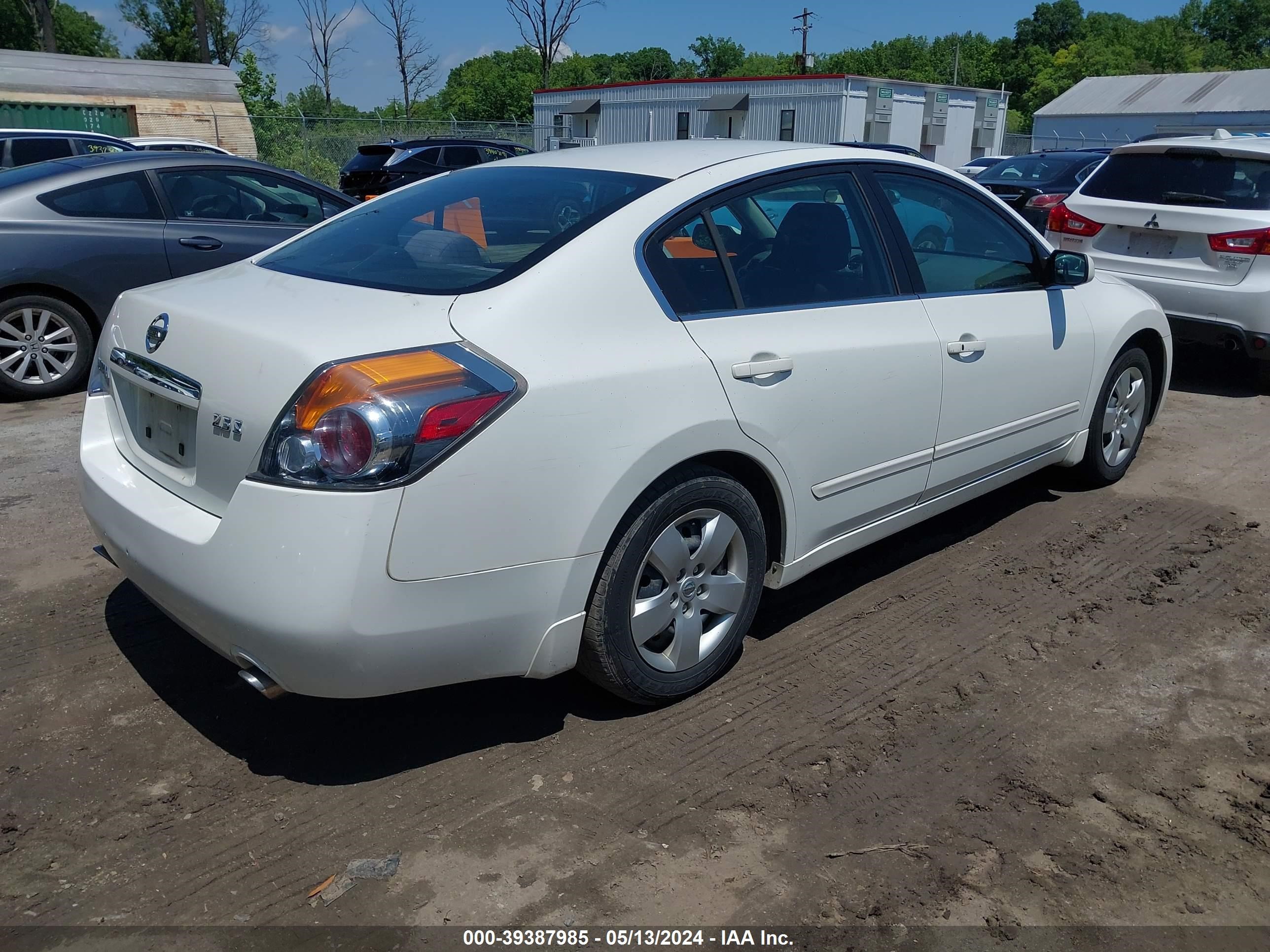 Photo 3 VIN: 1N4AL21E18N479681 - NISSAN ALTIMA 