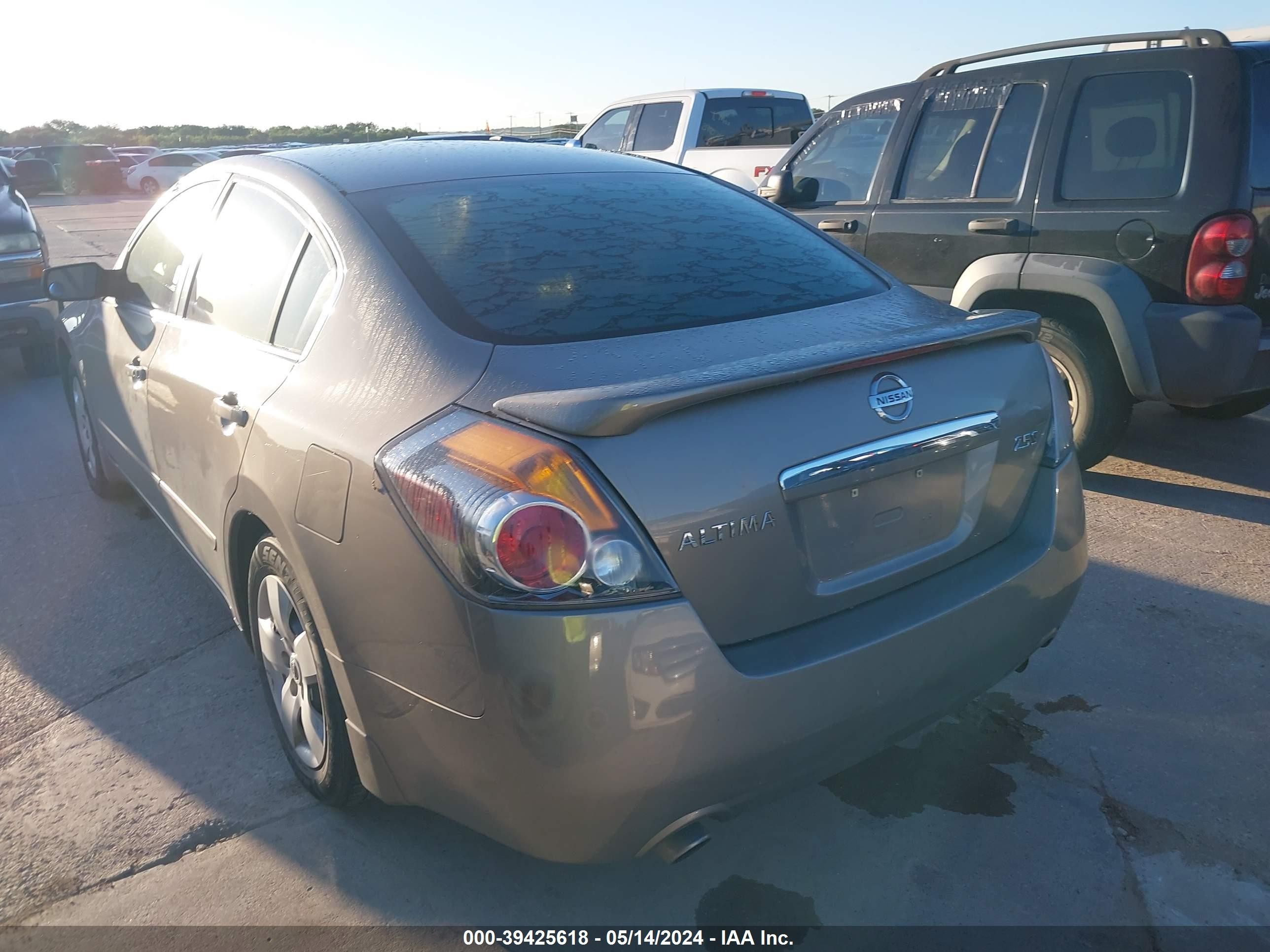 Photo 2 VIN: 1N4AL21E18N500819 - NISSAN ALTIMA 