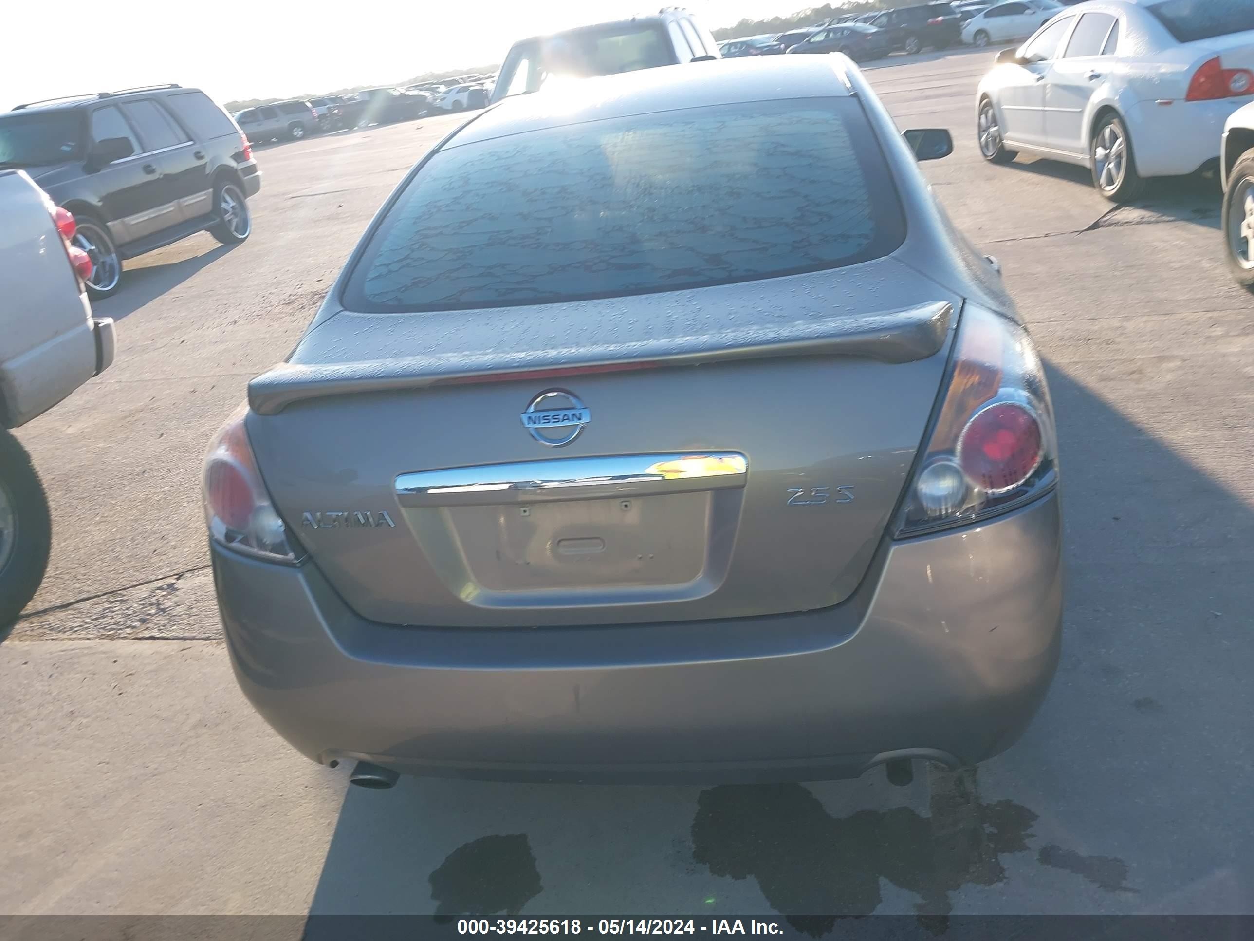 Photo 3 VIN: 1N4AL21E18N500819 - NISSAN ALTIMA 