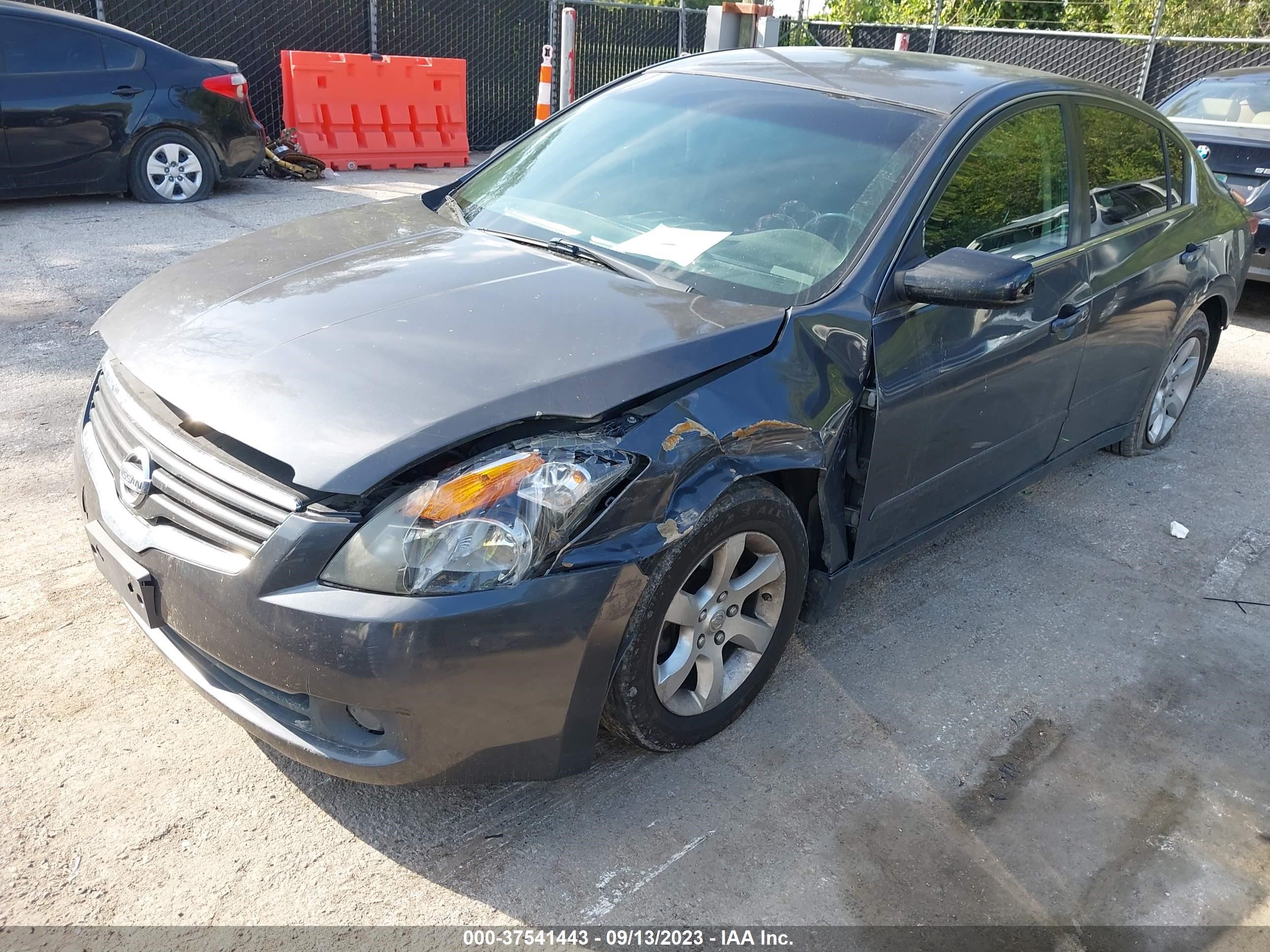 Photo 5 VIN: 1N4AL21E28N411647 - NISSAN ALTIMA 