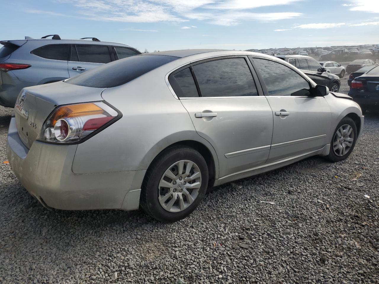 Photo 2 VIN: 1N4AL21E29C103262 - NISSAN ALTIMA 