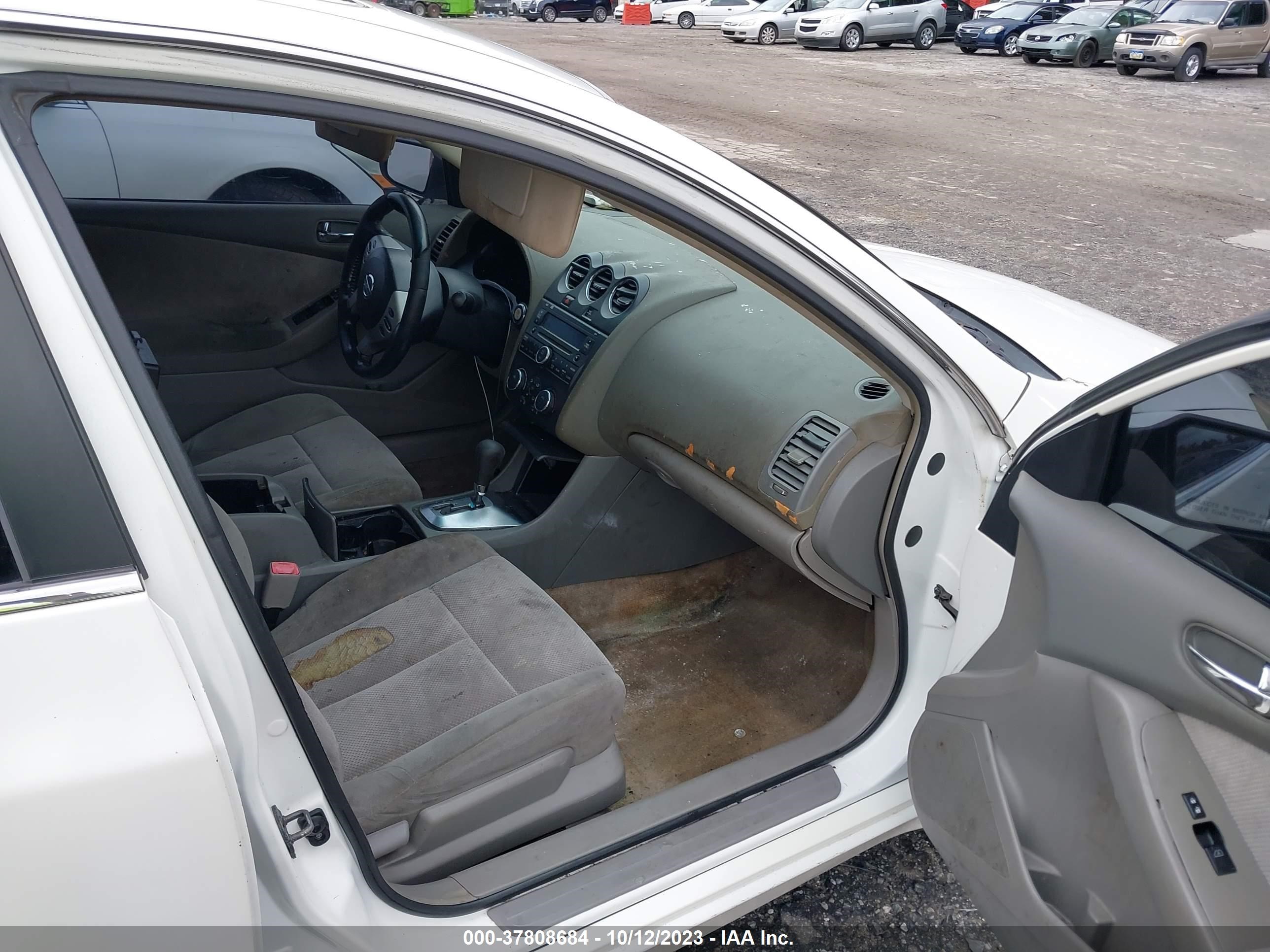 Photo 4 VIN: 1N4AL21E38N479018 - NISSAN ALTIMA 