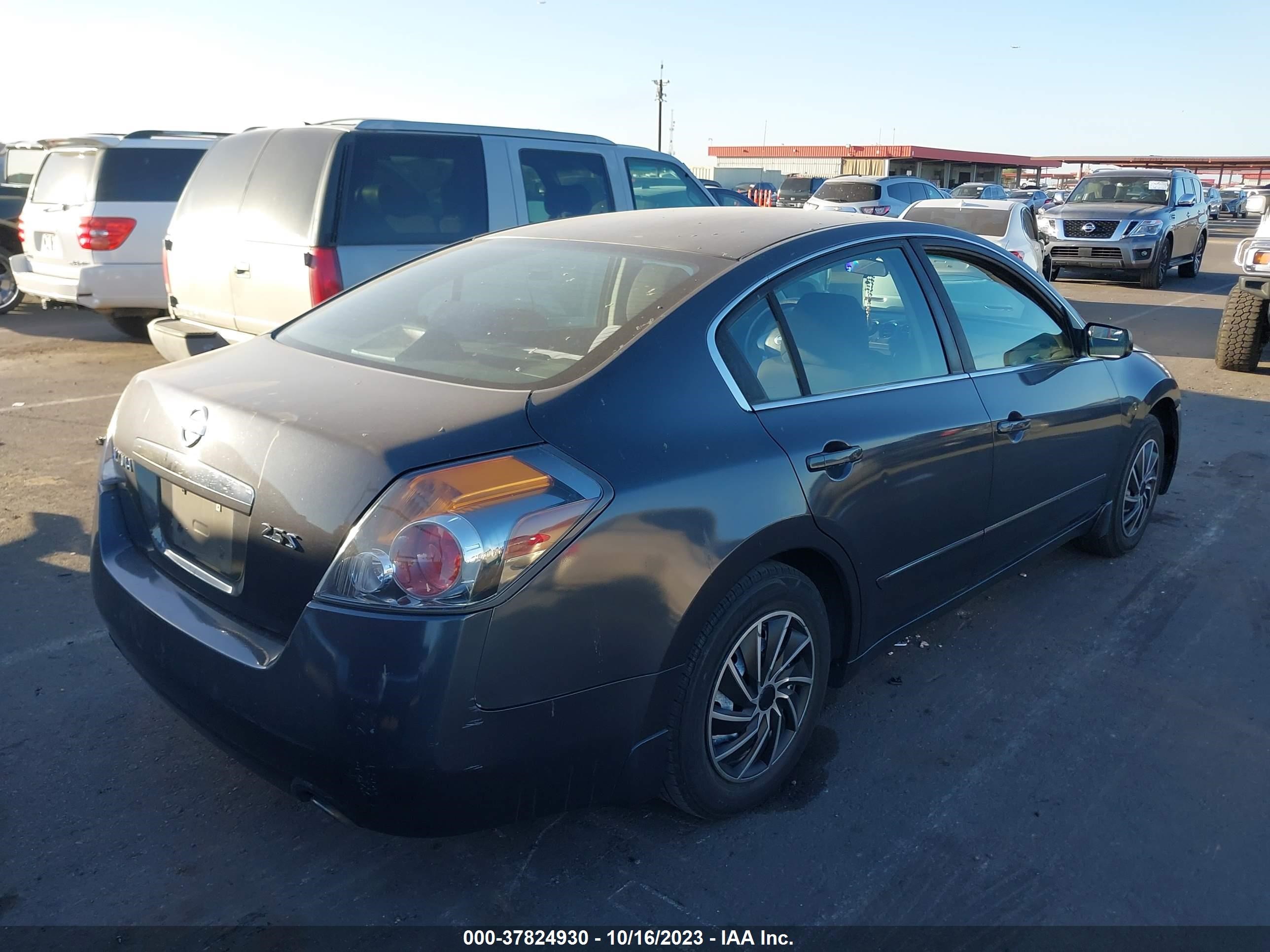 Photo 3 VIN: 1N4AL21E38N542747 - NISSAN ALTIMA 