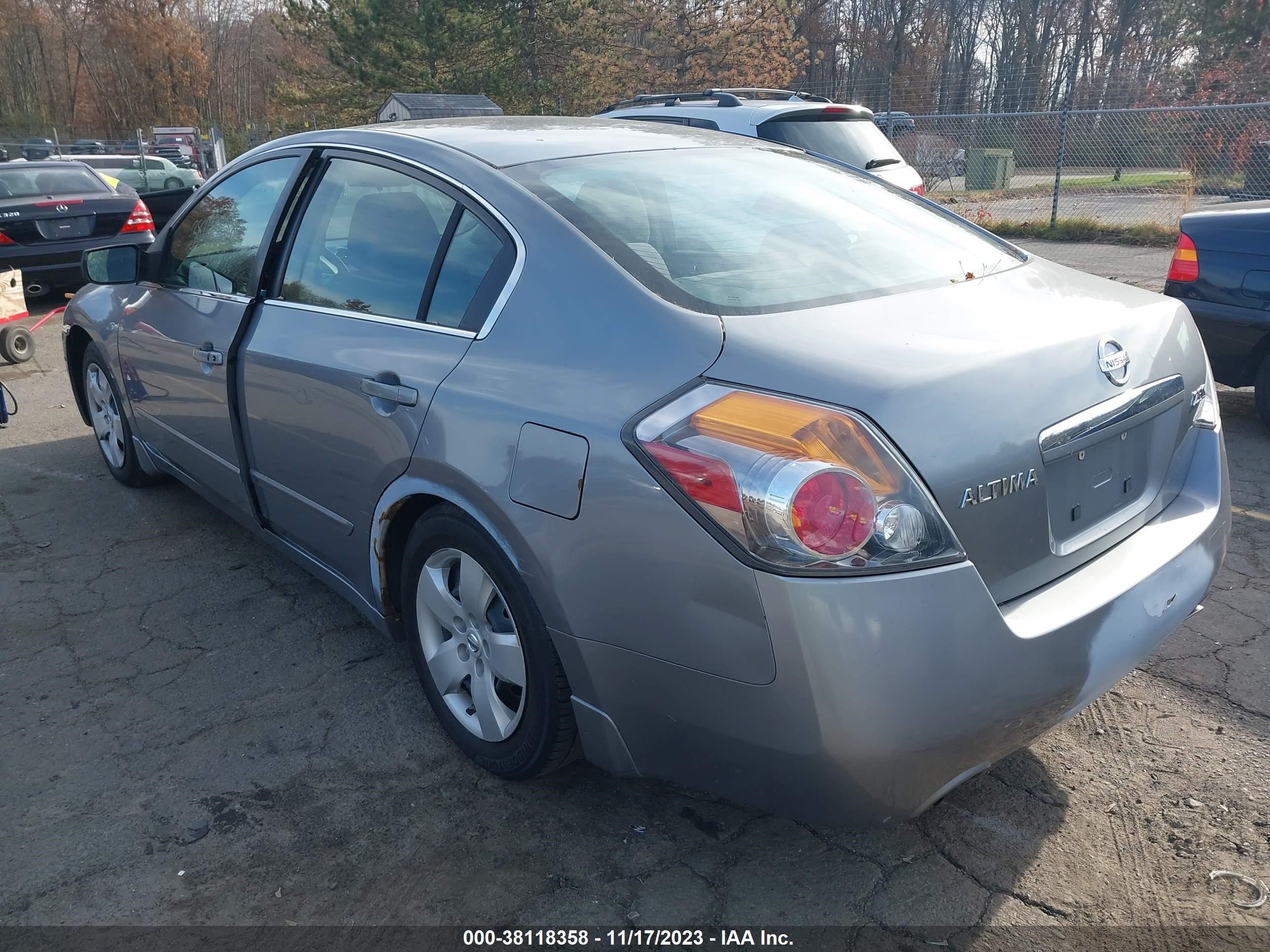 Photo 2 VIN: 1N4AL21E58C125688 - NISSAN ALTIMA 