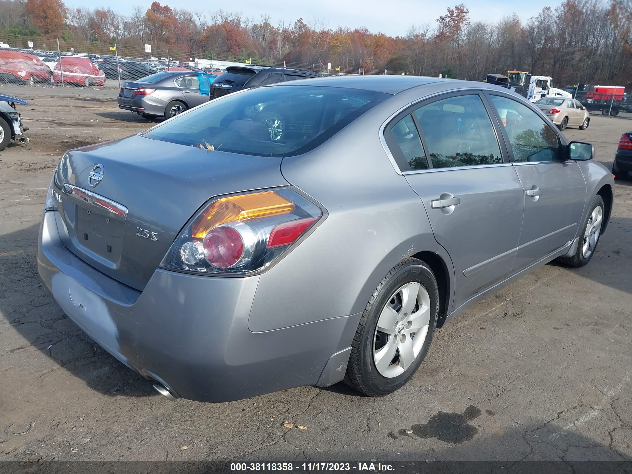 Photo 3 VIN: 1N4AL21E58C125688 - NISSAN ALTIMA 