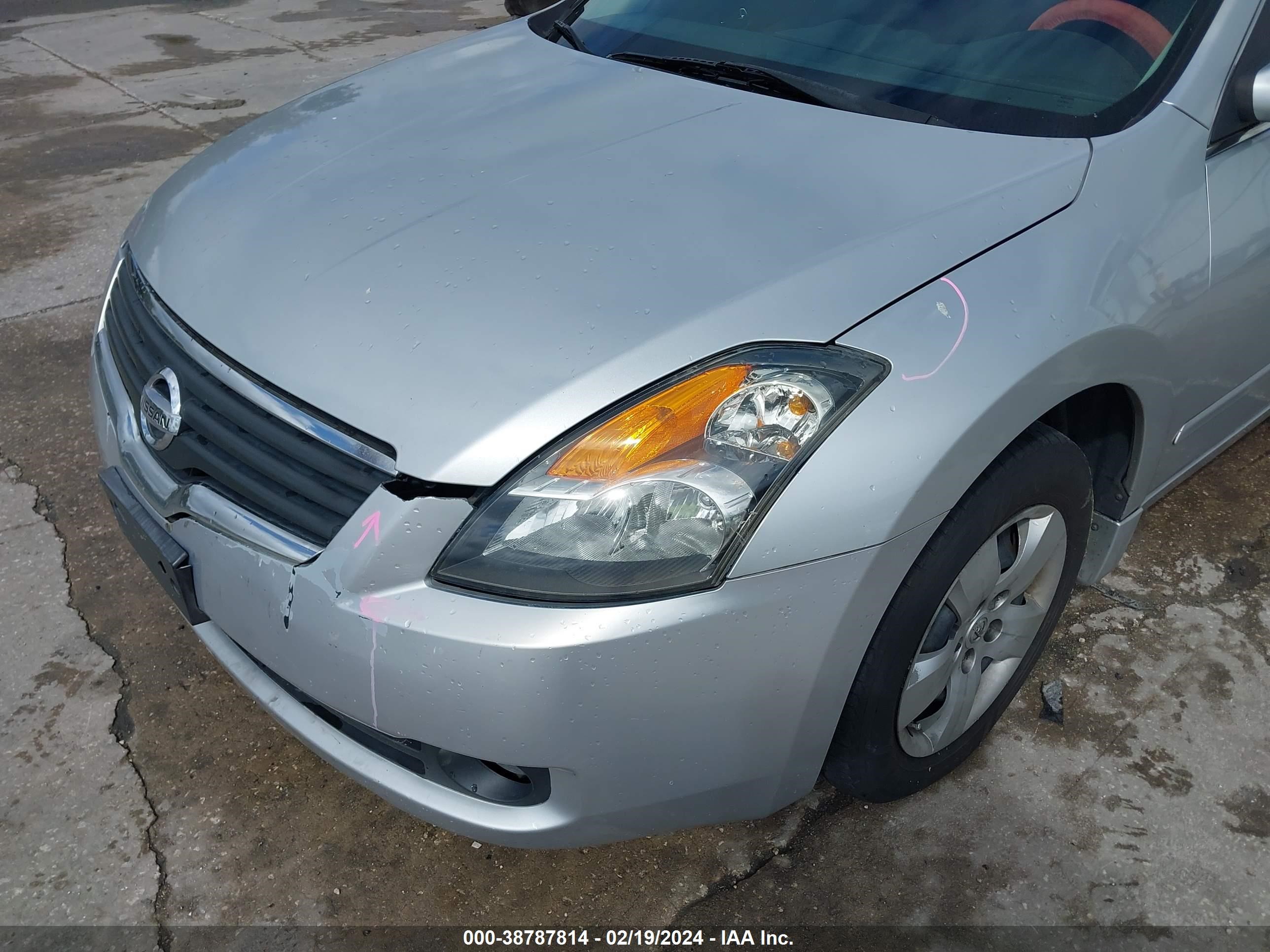 Photo 13 VIN: 1N4AL21E68C111749 - NISSAN ALTIMA 