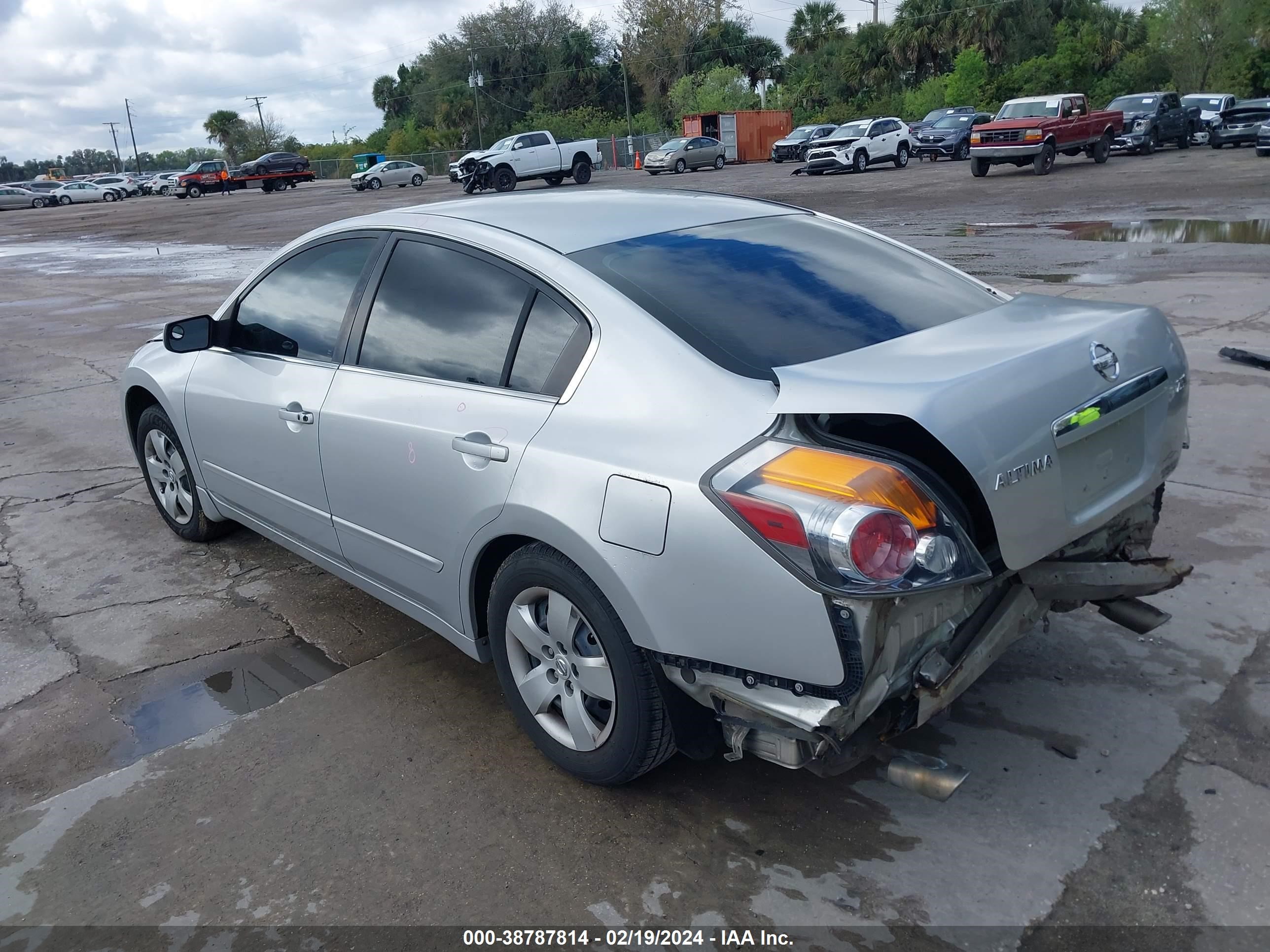 Photo 2 VIN: 1N4AL21E68C111749 - NISSAN ALTIMA 