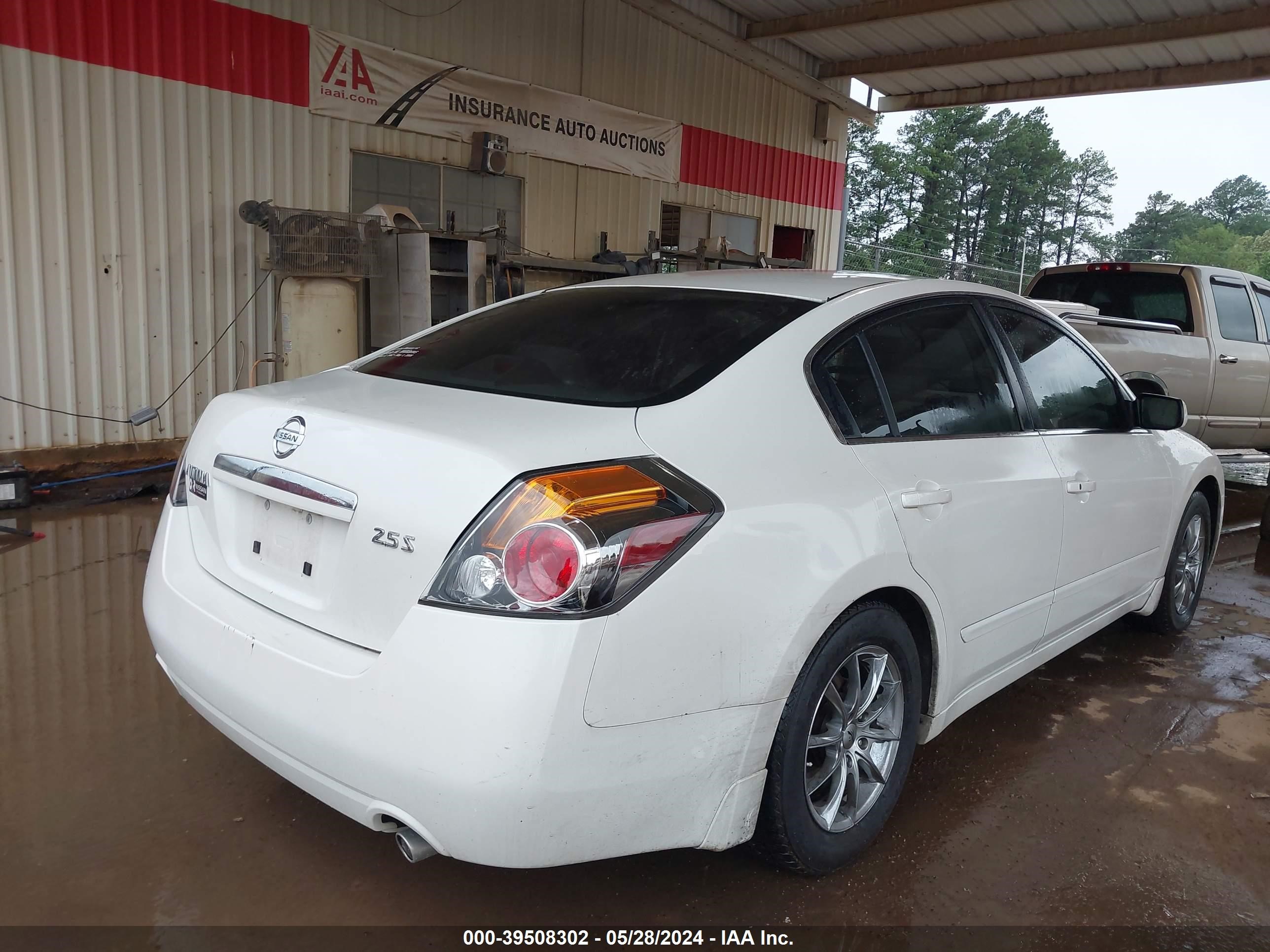 Photo 3 VIN: 1N4AL21E68N446532 - NISSAN ALTIMA 