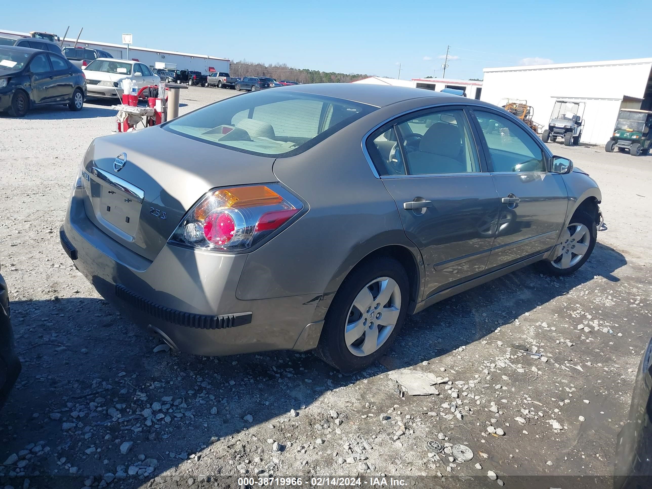 Photo 3 VIN: 1N4AL21E68N504462 - NISSAN ALTIMA 