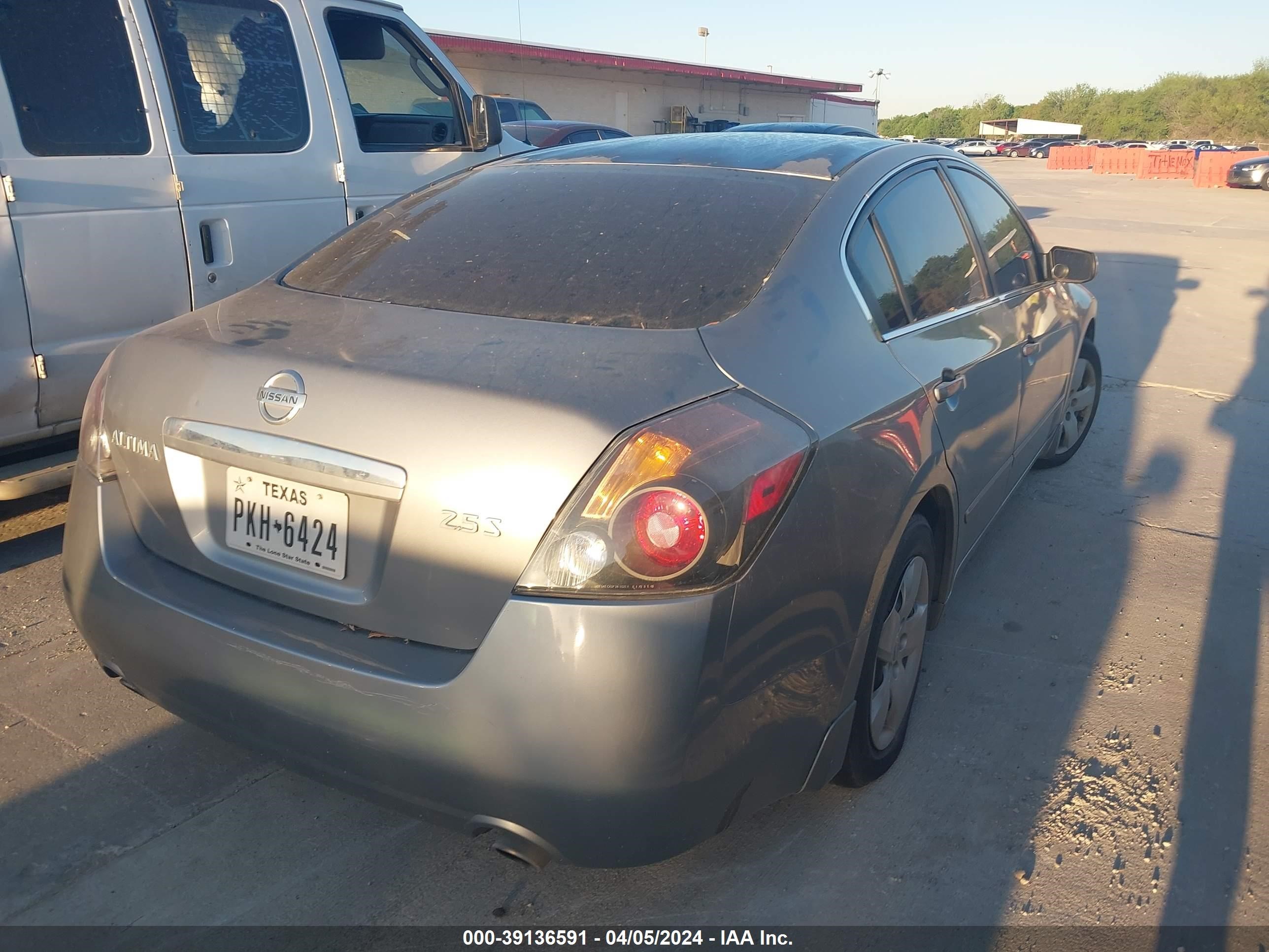 Photo 3 VIN: 1N4AL21E88C164744 - NISSAN ALTIMA 