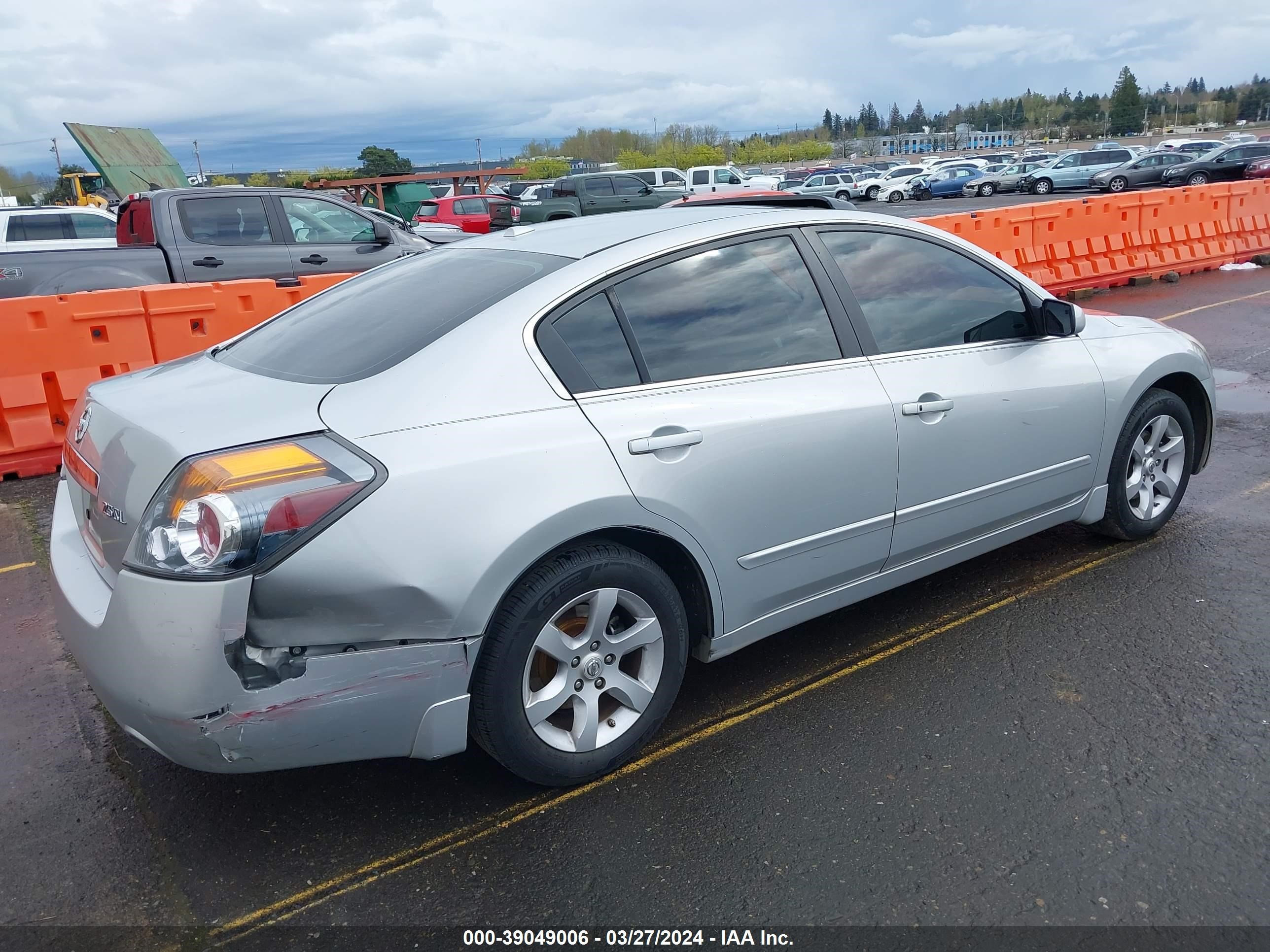 Photo 3 VIN: 1N4AL21E98N436738 - NISSAN ALTIMA 