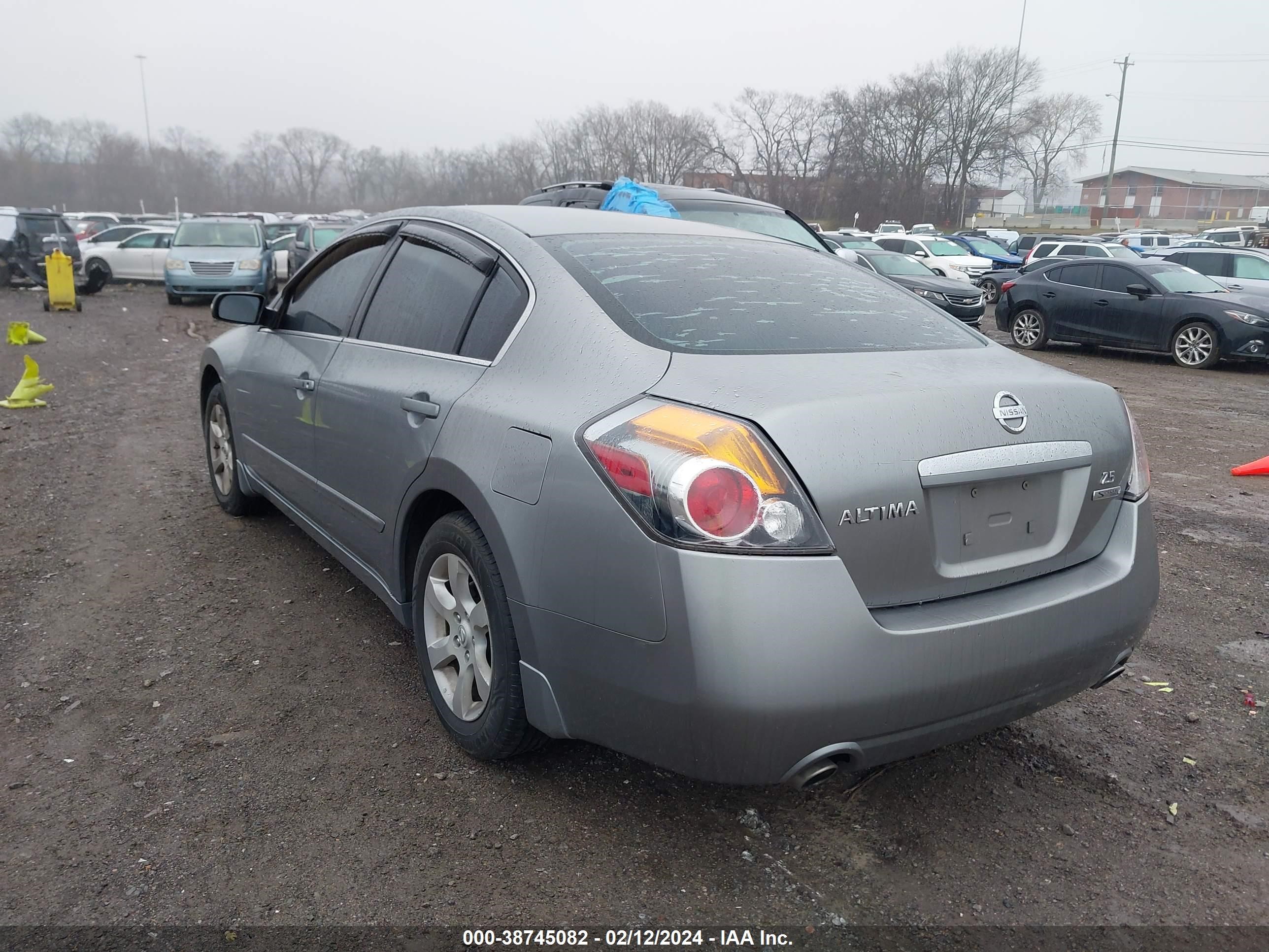 Photo 2 VIN: 1N4AL21E98N466113 - NISSAN ALTIMA 