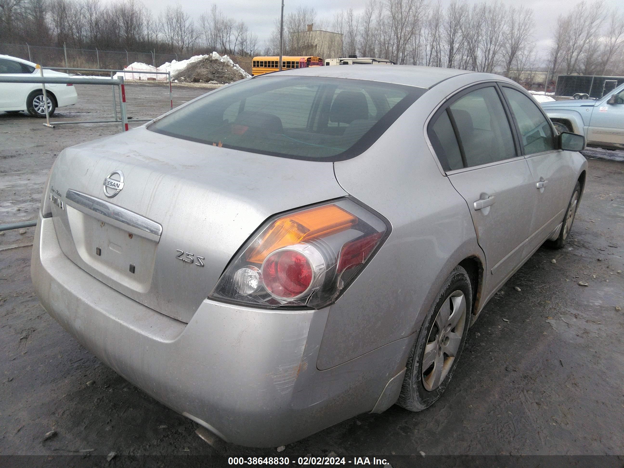 Photo 3 VIN: 1N4AL21EX8C141725 - NISSAN ALTIMA 