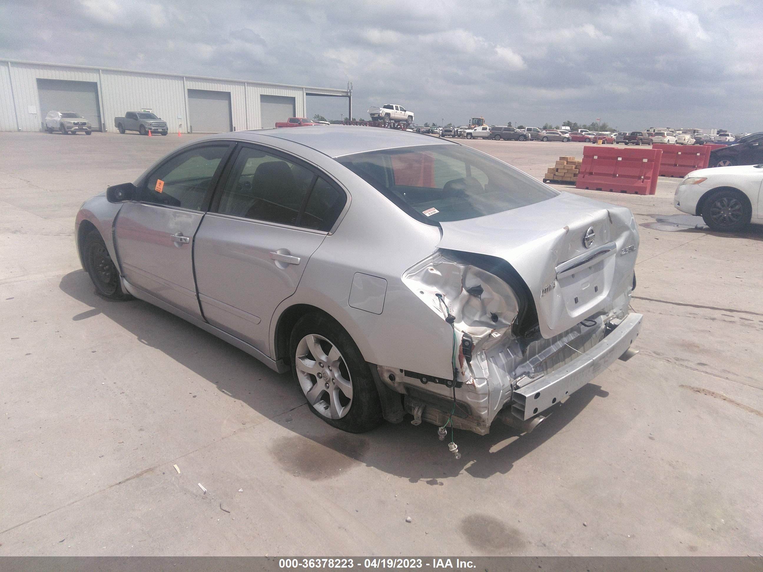 Photo 3 VIN: 1N4AL21EX8C236219 - NISSAN ALTIMA 