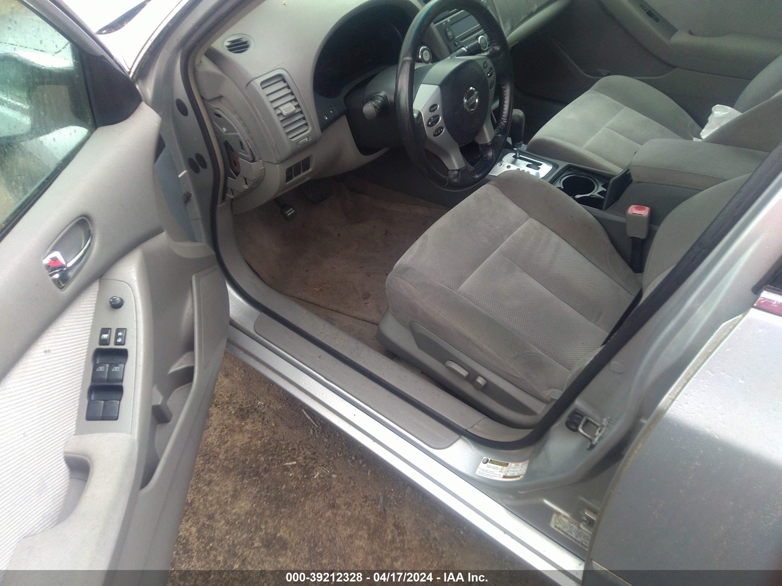 Photo 9 VIN: 1N4AL21EX8N417048 - NISSAN ALTIMA 